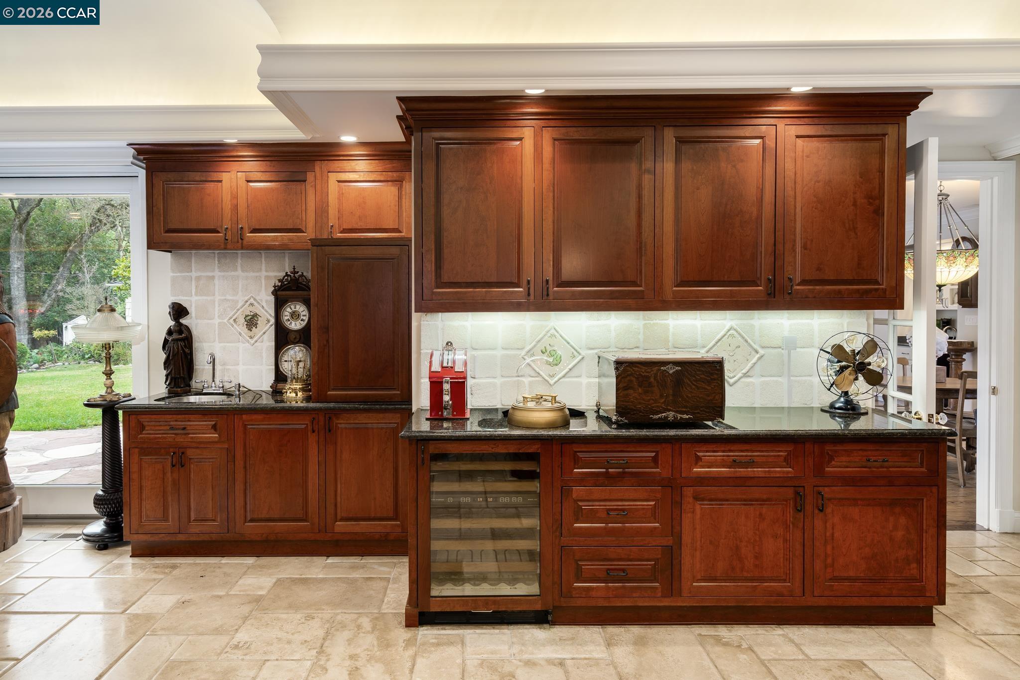 Detail Gallery Image 8 of 20 For 1720 Alameda Diablo, Diablo,  CA 94528 - 8 Beds | 7/3 Baths