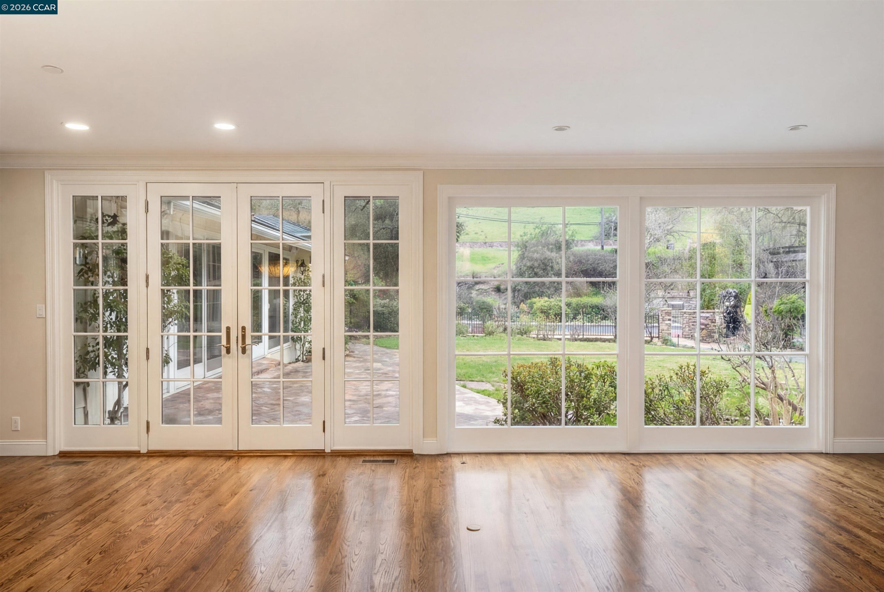 Detail Gallery Image 9 of 27 For 1720 Alameda Diablo, Diablo,  CA 94528 - 8 Beds | 7/3 Baths