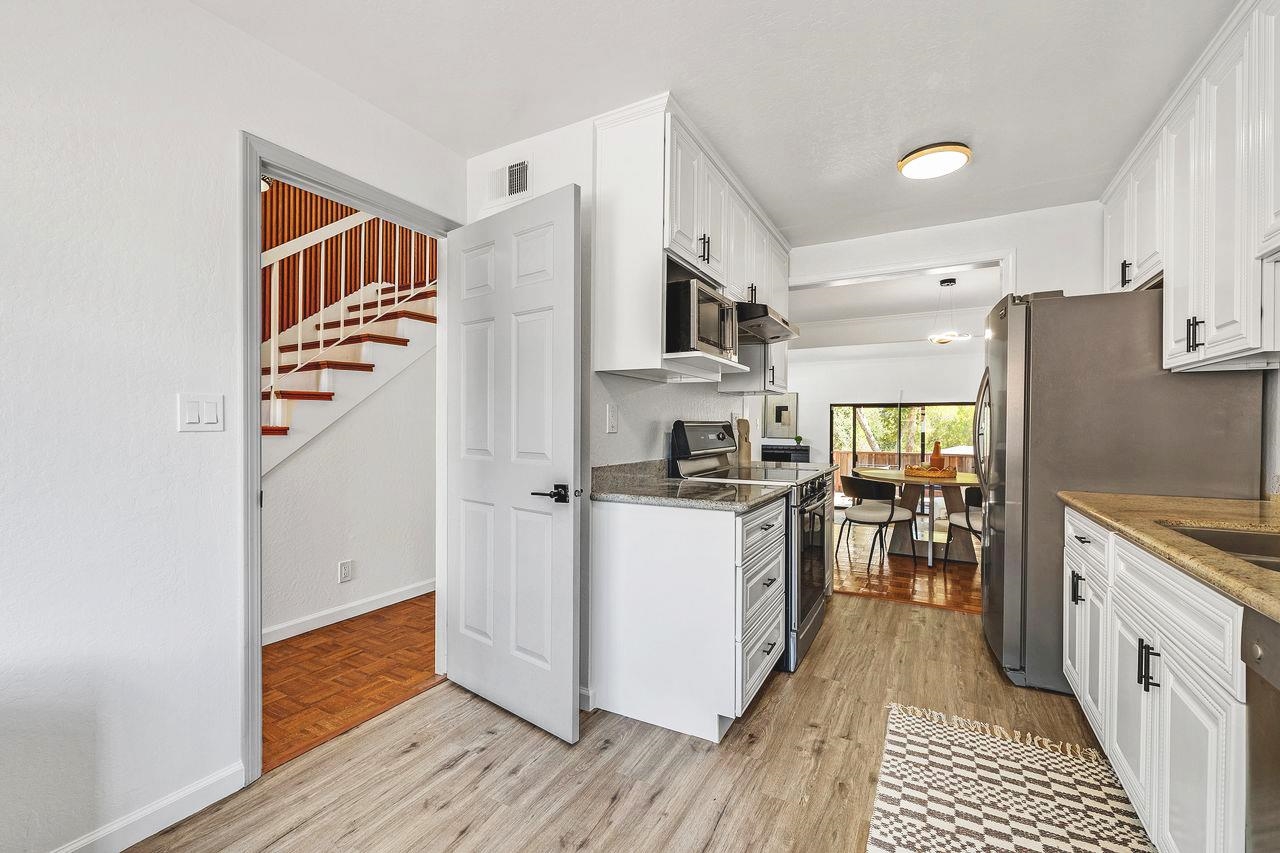 Detail Gallery Image 18 of 58 For 3285 Monika Ln, Hayward,  CA 94541 - 2 Beds | 1/1 Baths