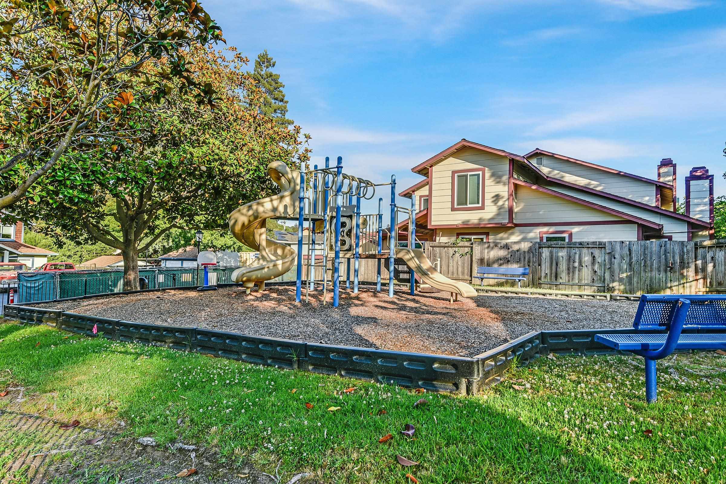 Detail Gallery Image 48 of 58 For 3285 Monika Ln, Hayward,  CA 94541 - 2 Beds | 1/1 Baths