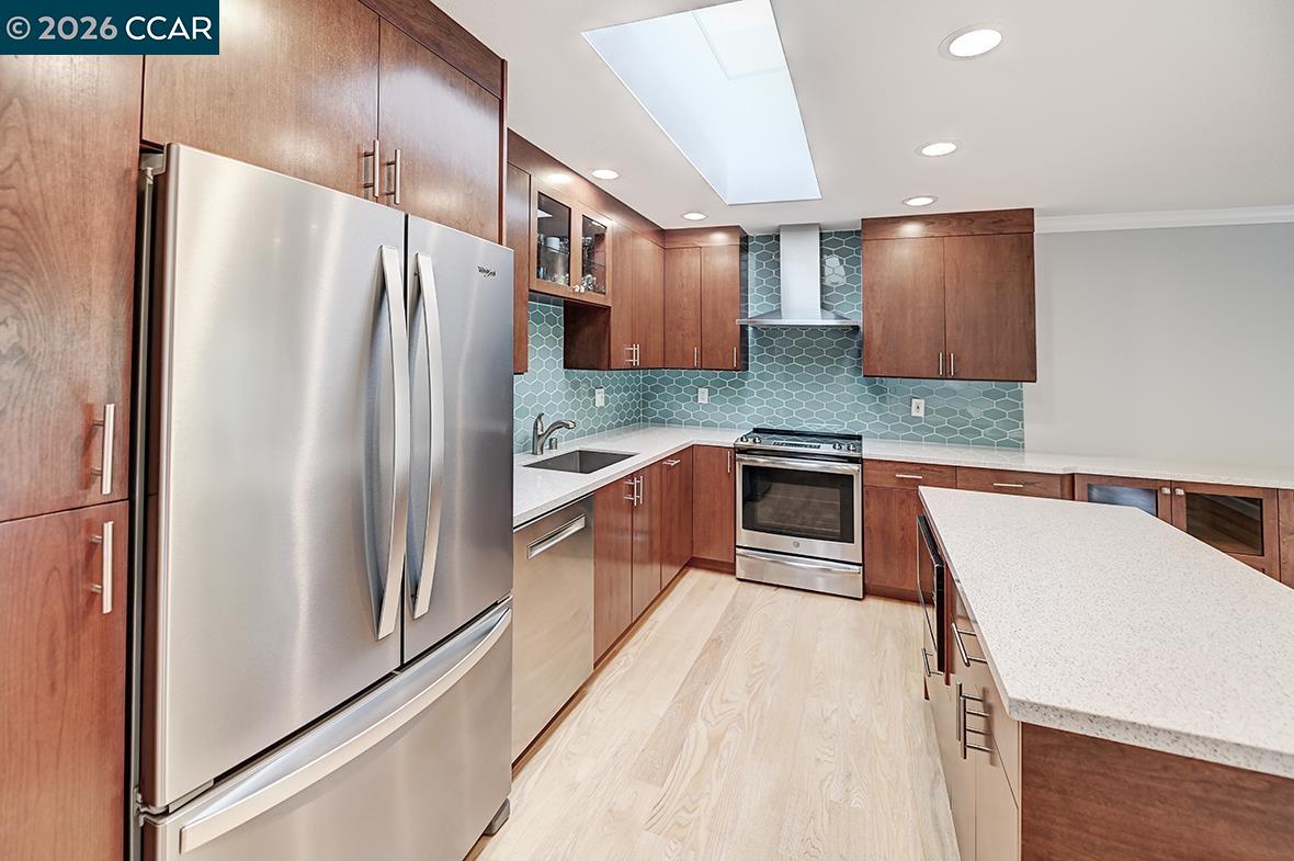 Photo #7: 41121937 Listing: Photo #7