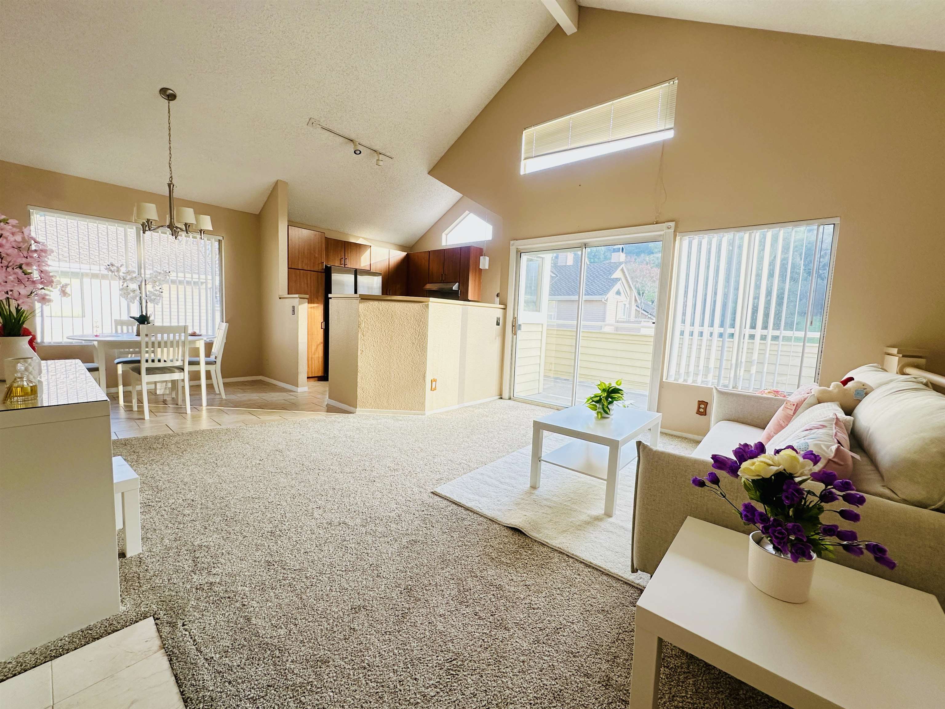 Detail Gallery Image 2 of 56 For 161 Seaway Ct, Hercules,  CA 94547 - 2 Beds | 2 Baths