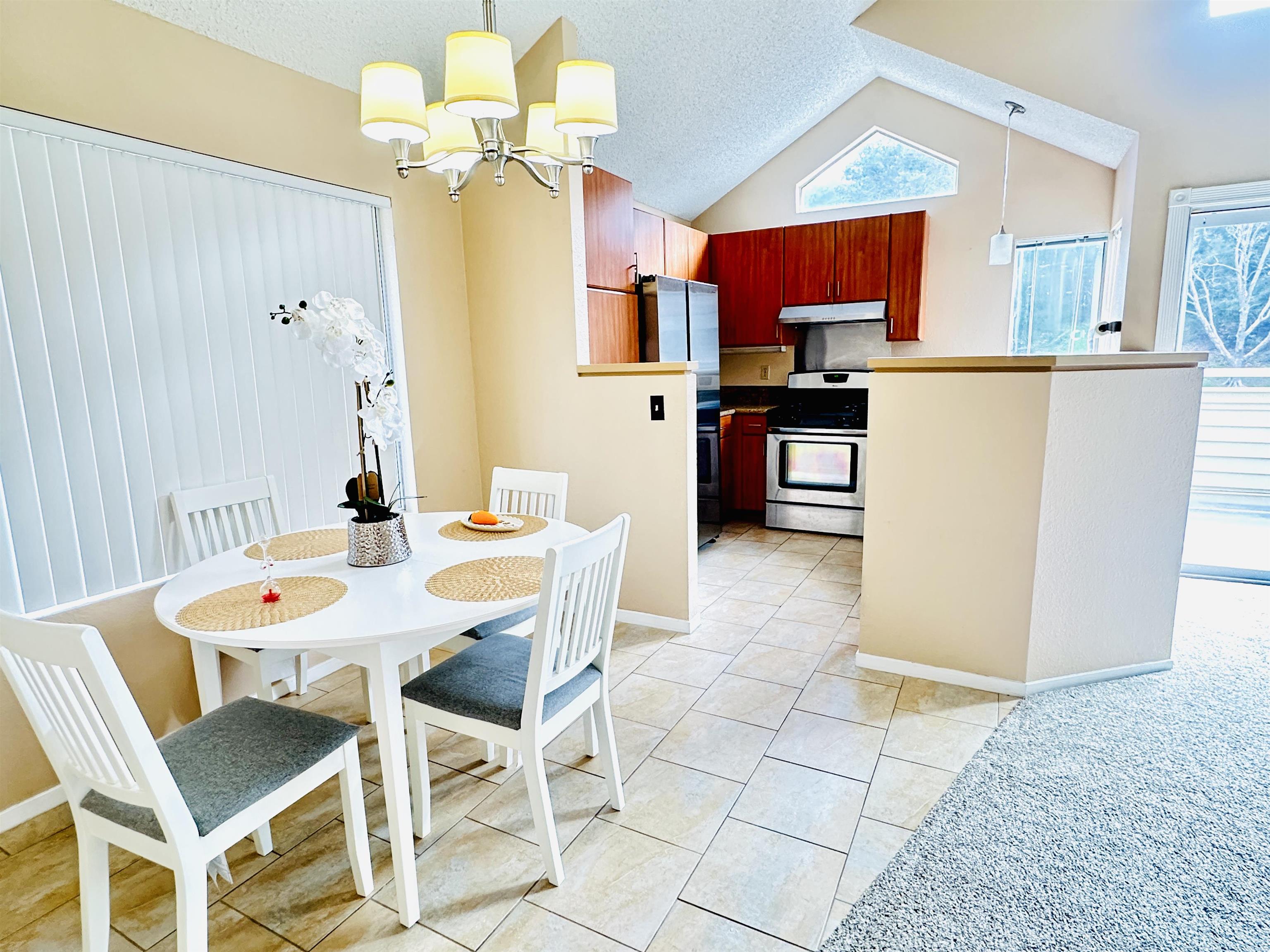 Detail Gallery Image 22 of 47 For 161 Seaway Ct, Hercules,  CA 94547 - 2 Beds | 2 Baths