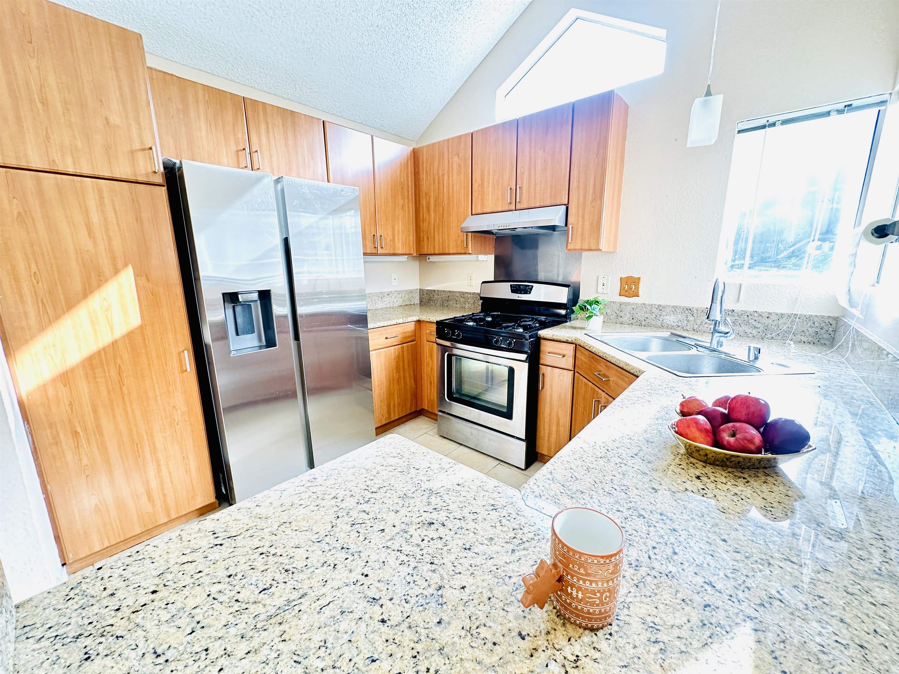 Detail Gallery Image 29 of 47 For 161 Seaway Ct, Hercules,  CA 94547 - 2 Beds | 2 Baths