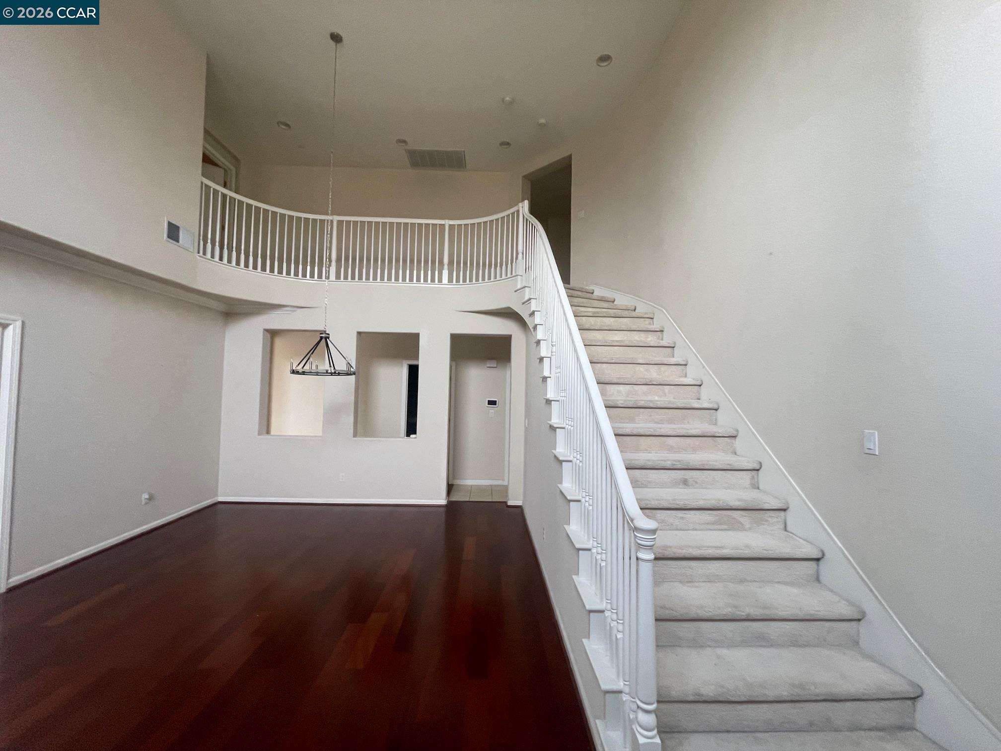 Detail Gallery Image 19 of 27 For 2096 Goldpine Way, Antioch,  CA 94509 - 5 Beds | 3 Baths