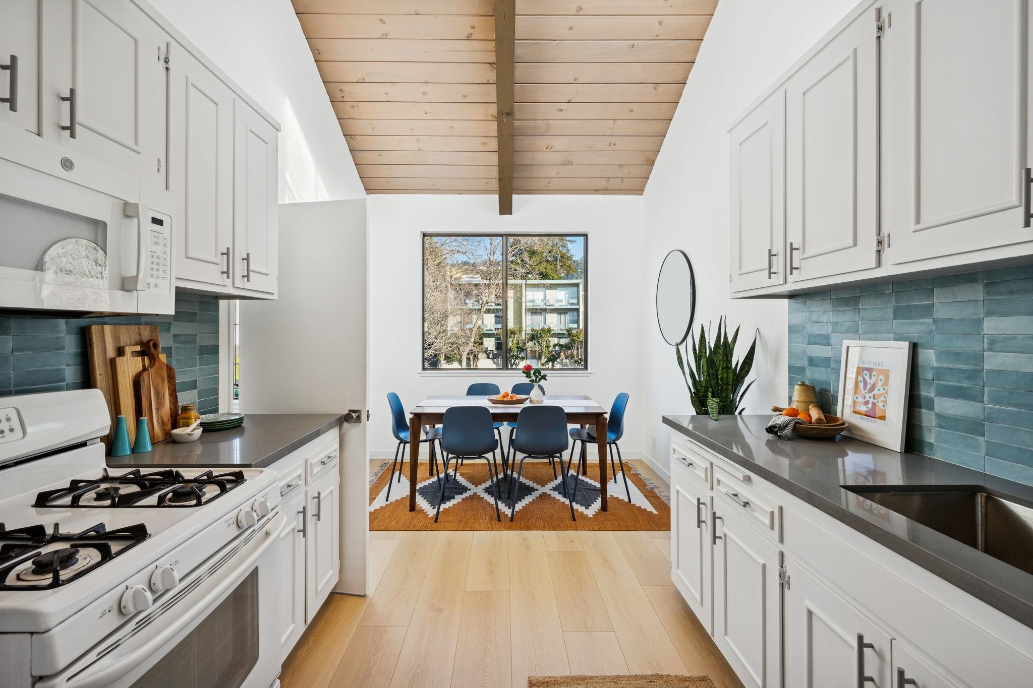 Detail Gallery Image 21 of 35 For 1372 Henry Street, Berkeley,  CA 94709-1929 - 2 Beds | 1/1 Baths