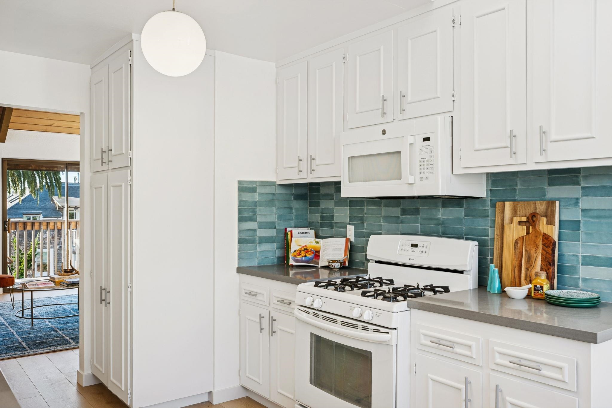 Detail Gallery Image 24 of 35 For 1372 Henry Street, Berkeley,  CA 94709-1929 - 2 Beds | 1/1 Baths