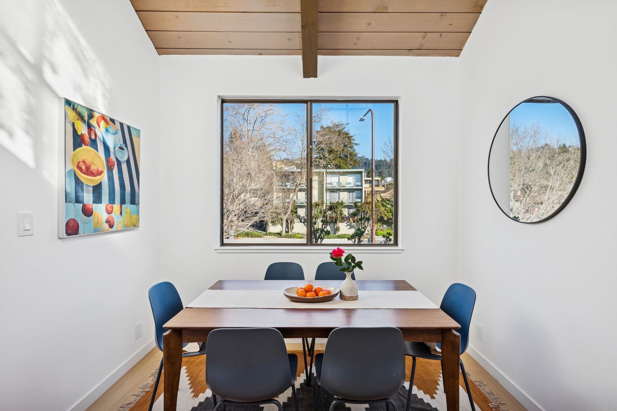 Detail Gallery Image 25 of 35 For 1372 Henry Street, Berkeley,  CA 94709-1929 - 2 Beds | 1/1 Baths