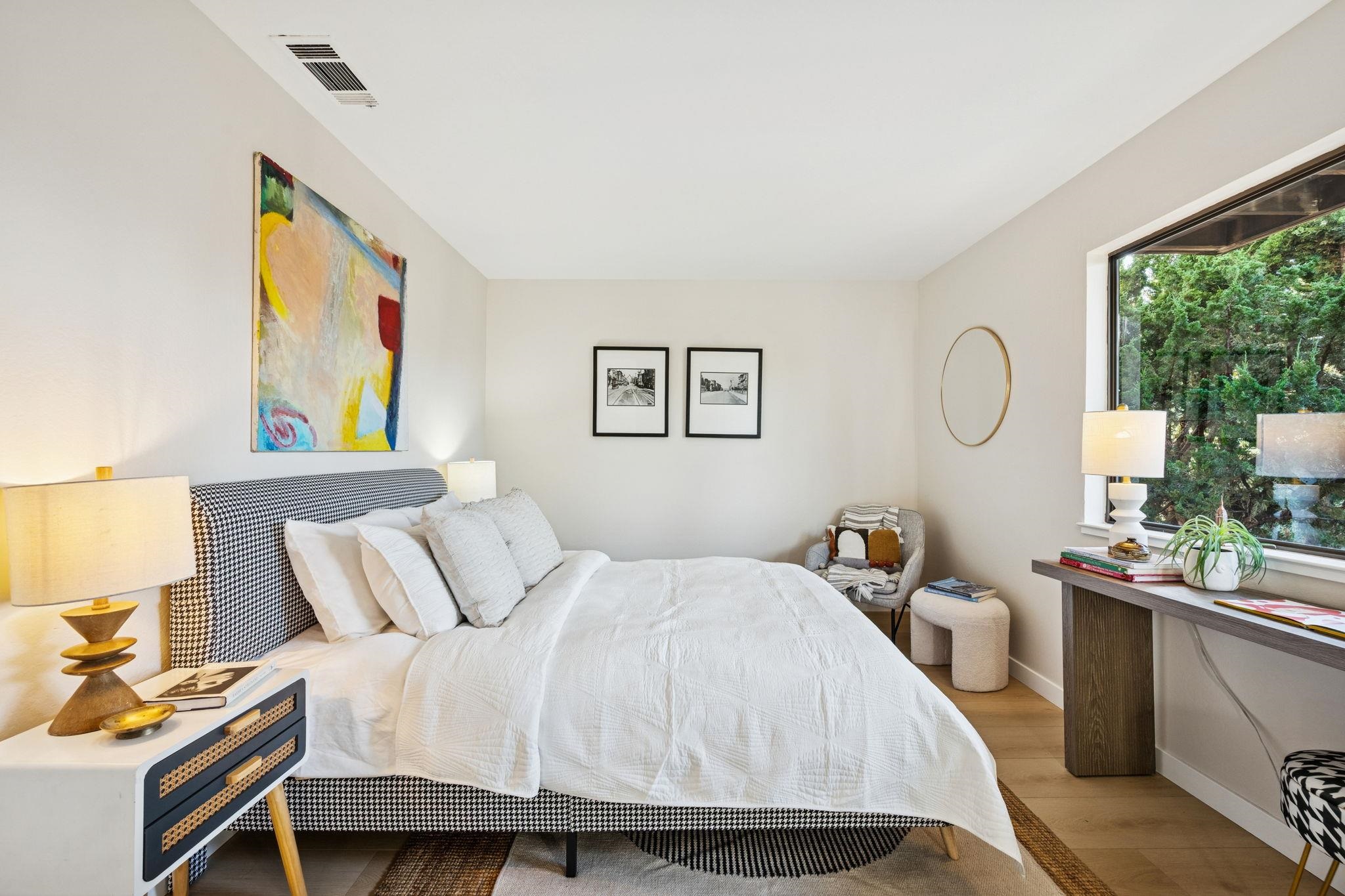 Detail Gallery Image 7 of 35 For 1372 Henry Street, Berkeley,  CA 94709-1929 - 2 Beds | 1/1 Baths