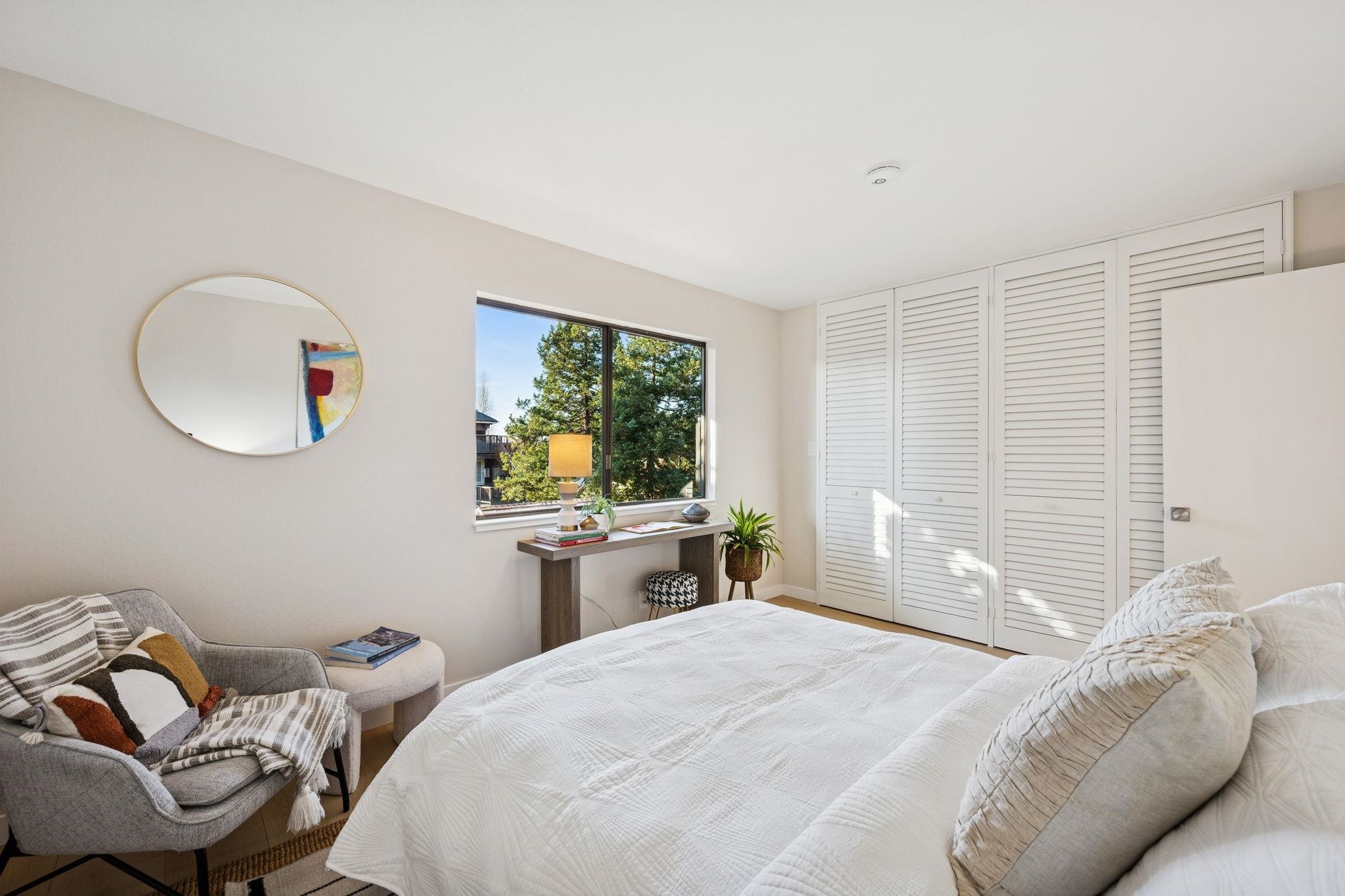 Detail Gallery Image 8 of 35 For 1372 Henry Street, Berkeley,  CA 94709-1929 - 2 Beds | 1/1 Baths