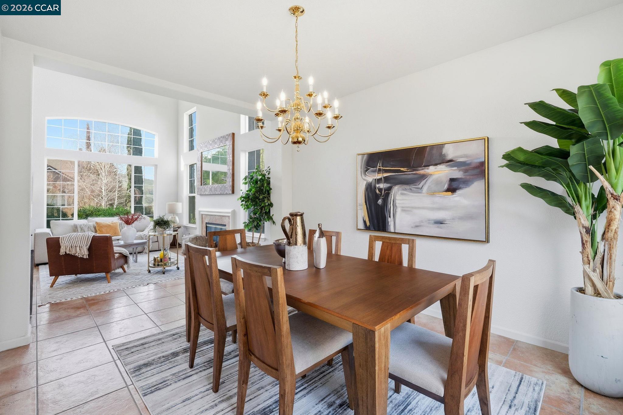 Detail Gallery Image 17 of 59 For 868 Deer Spring Cir, Concord,  CA 94521 - 5 Beds | 3/1 Baths