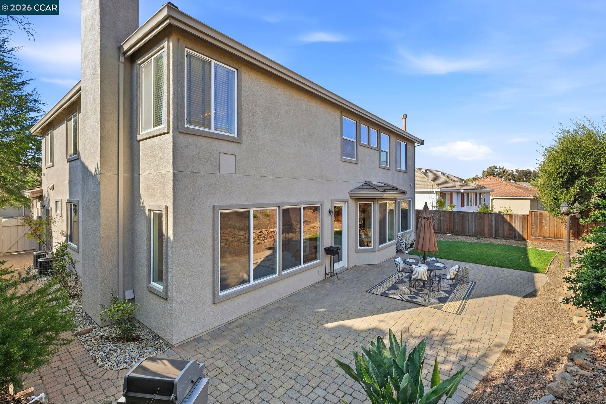 Detail Gallery Image 43 of 59 For 868 Deer Spring Cir, Concord,  CA 94521 - 5 Beds | 3/1 Baths