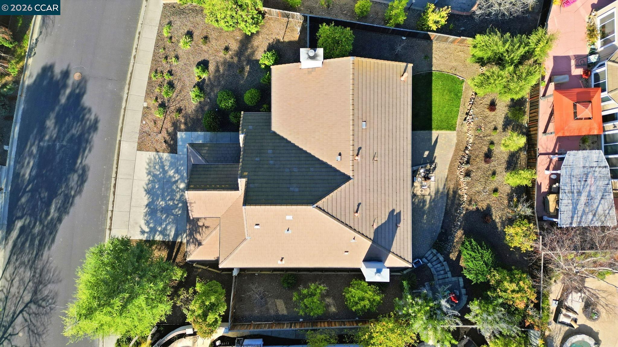 Detail Gallery Image 52 of 59 For 868 Deer Spring Cir, Concord,  CA 94521 - 5 Beds | 3/1 Baths