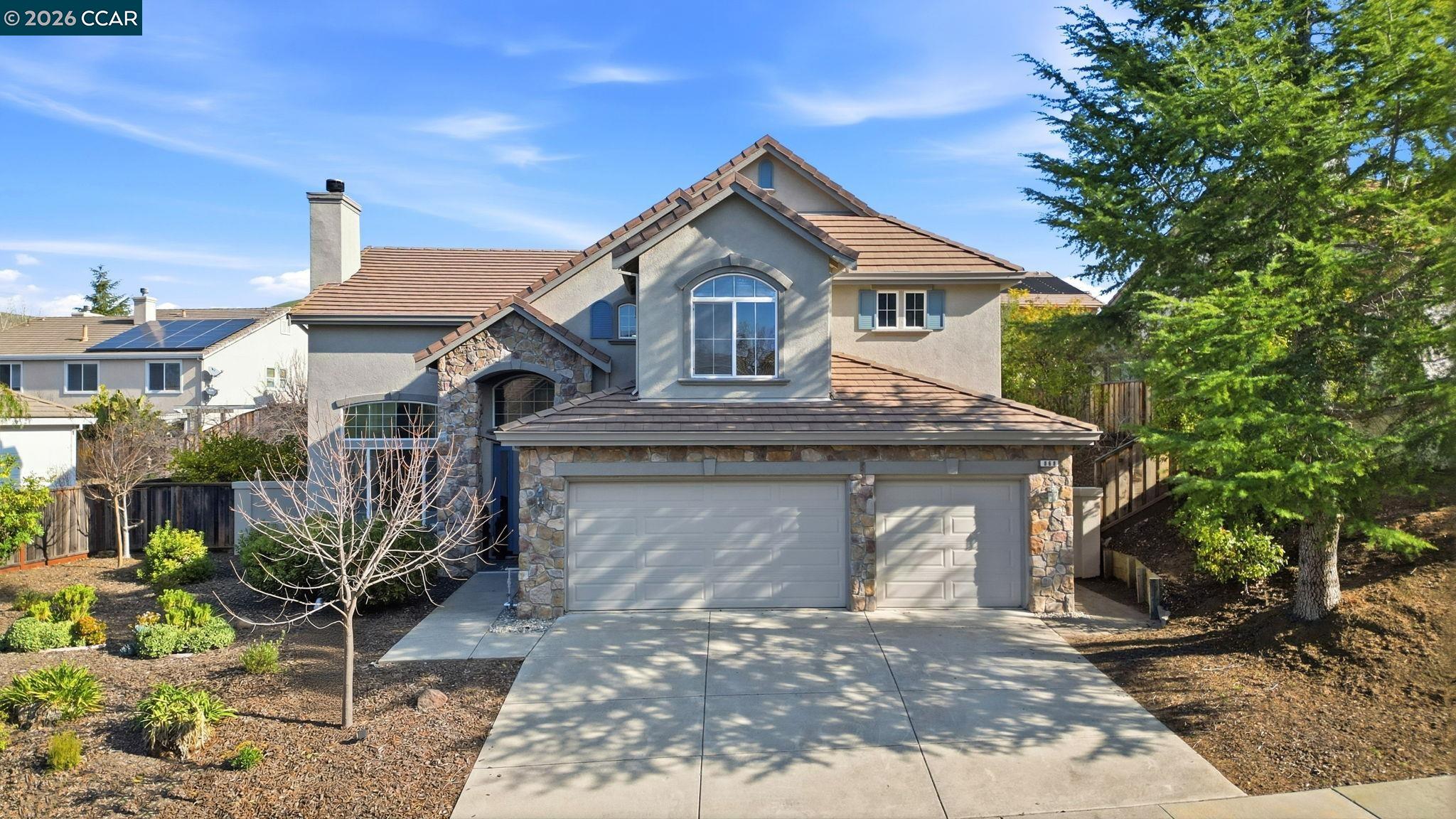 Detail Gallery Image 7 of 59 For 868 Deer Spring Cir, Concord,  CA 94521 - 5 Beds | 3/1 Baths