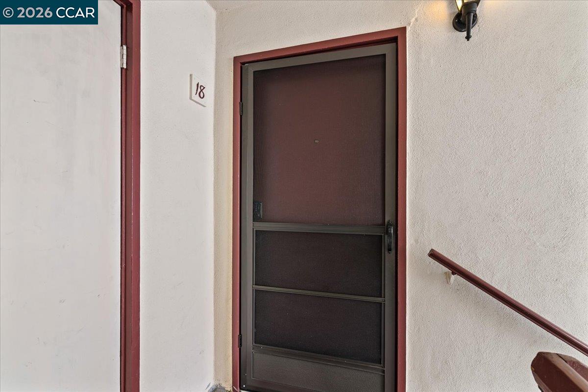 Detail Gallery Image 16 of 19 For 2180 Geary Rd #18,  Pleasant Hill,  CA 94523 - 2 Beds | 1 Baths