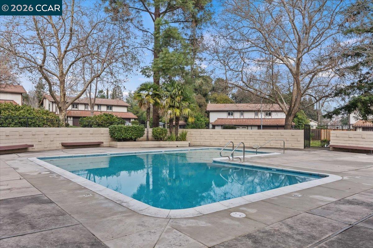 Detail Gallery Image 17 of 19 For 2180 Geary Rd #18,  Pleasant Hill,  CA 94523 - 2 Beds | 1 Baths