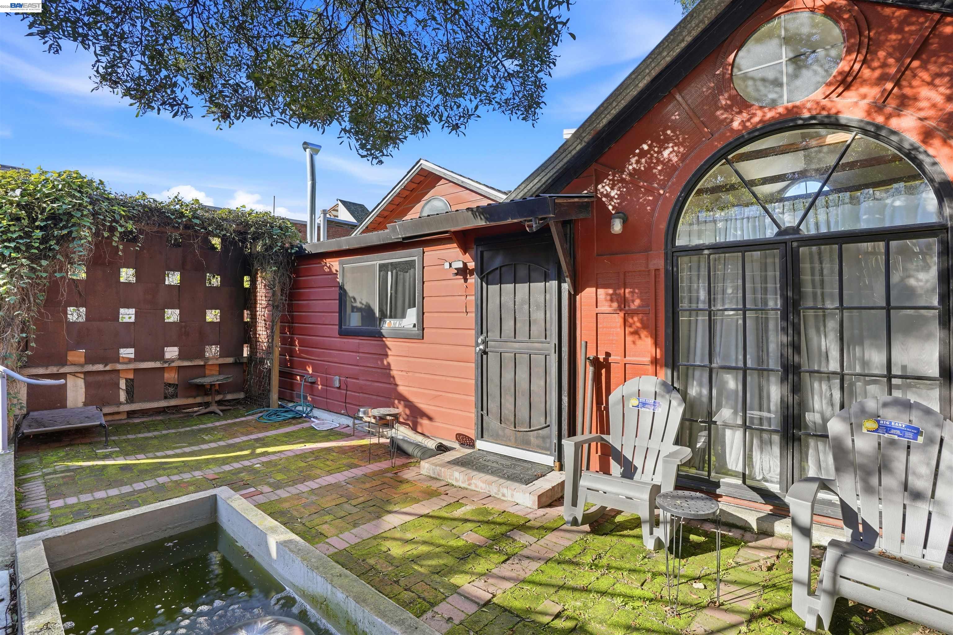 733 Loring Ave, Crockett CA 94525 — photo 26