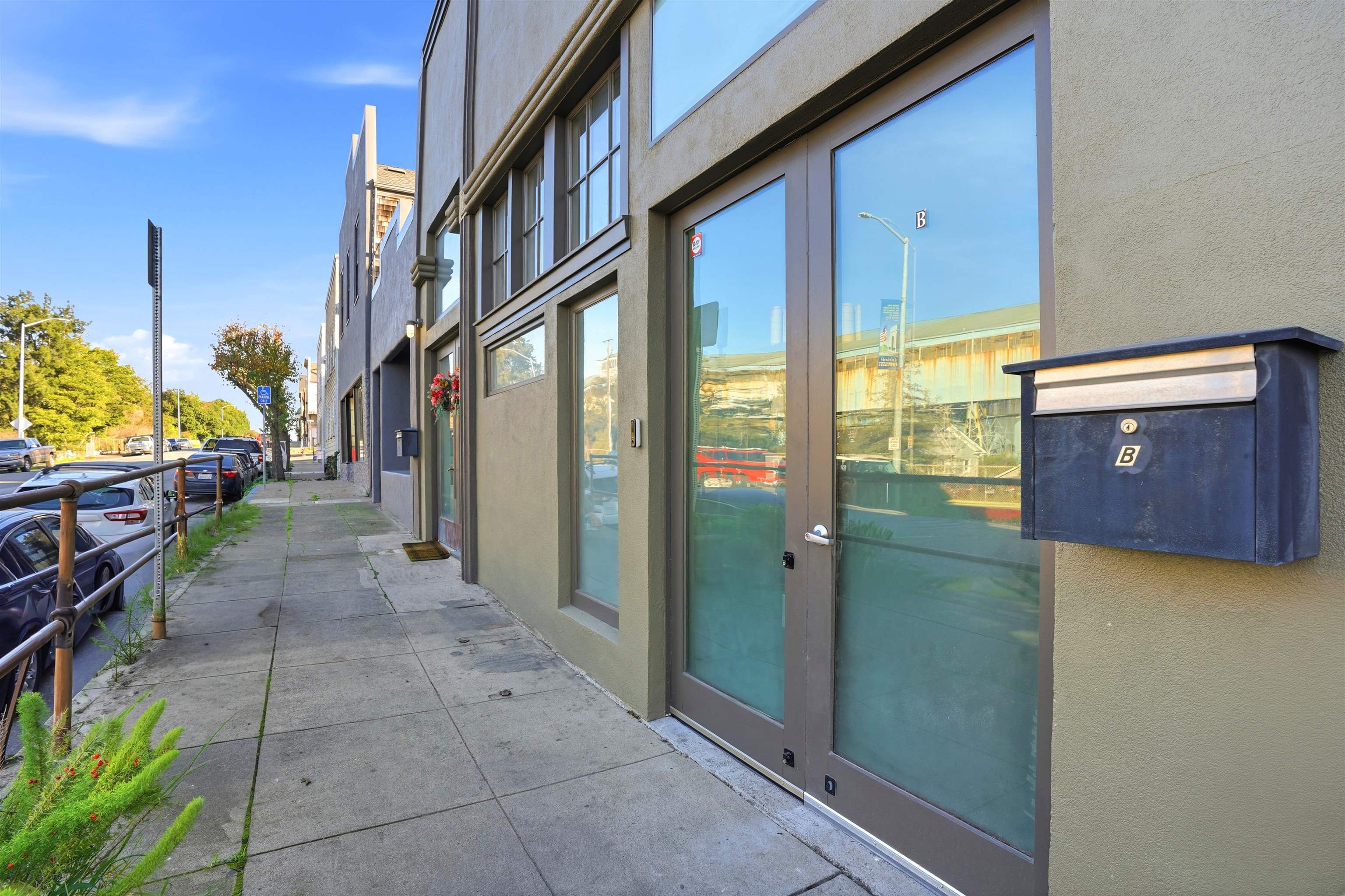 Detail Gallery Image 27 of 46 For 733 Loring Ave, Crockett,  CA 94525-1235 - – Beds | – Baths