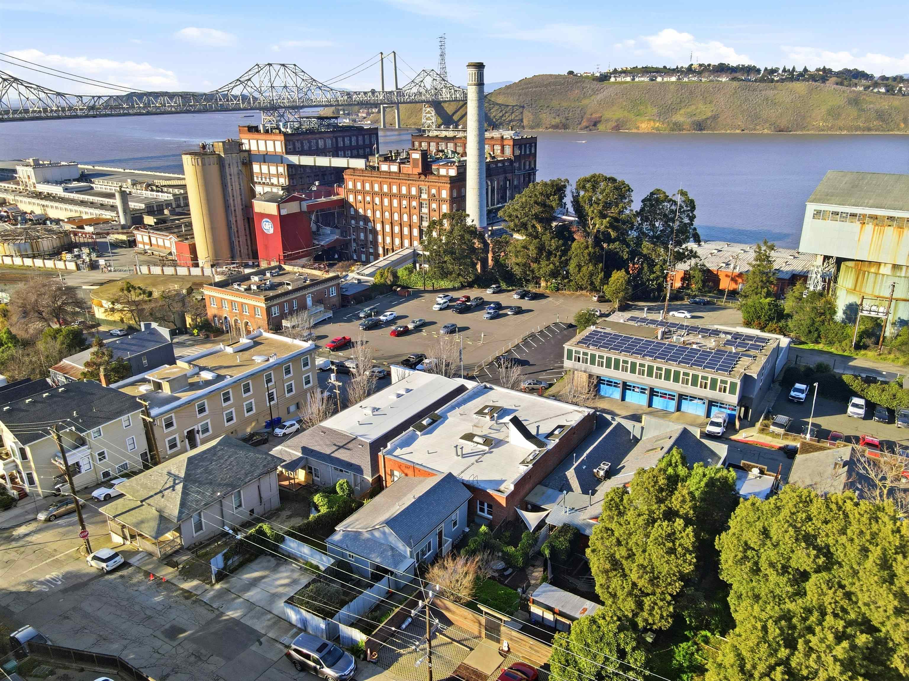 Detail Gallery Image 43 of 46 For 733 Loring Ave, Crockett,  CA 94525-1235 - – Beds | – Baths