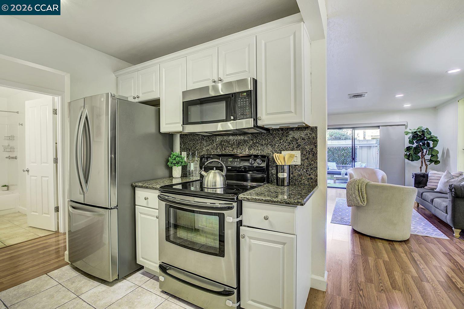 Detail Gallery Image 15 of 44 For 2650 Jones Rd #14,  Walnut Creek,  CA 94597 - 3 Beds | 2 Baths