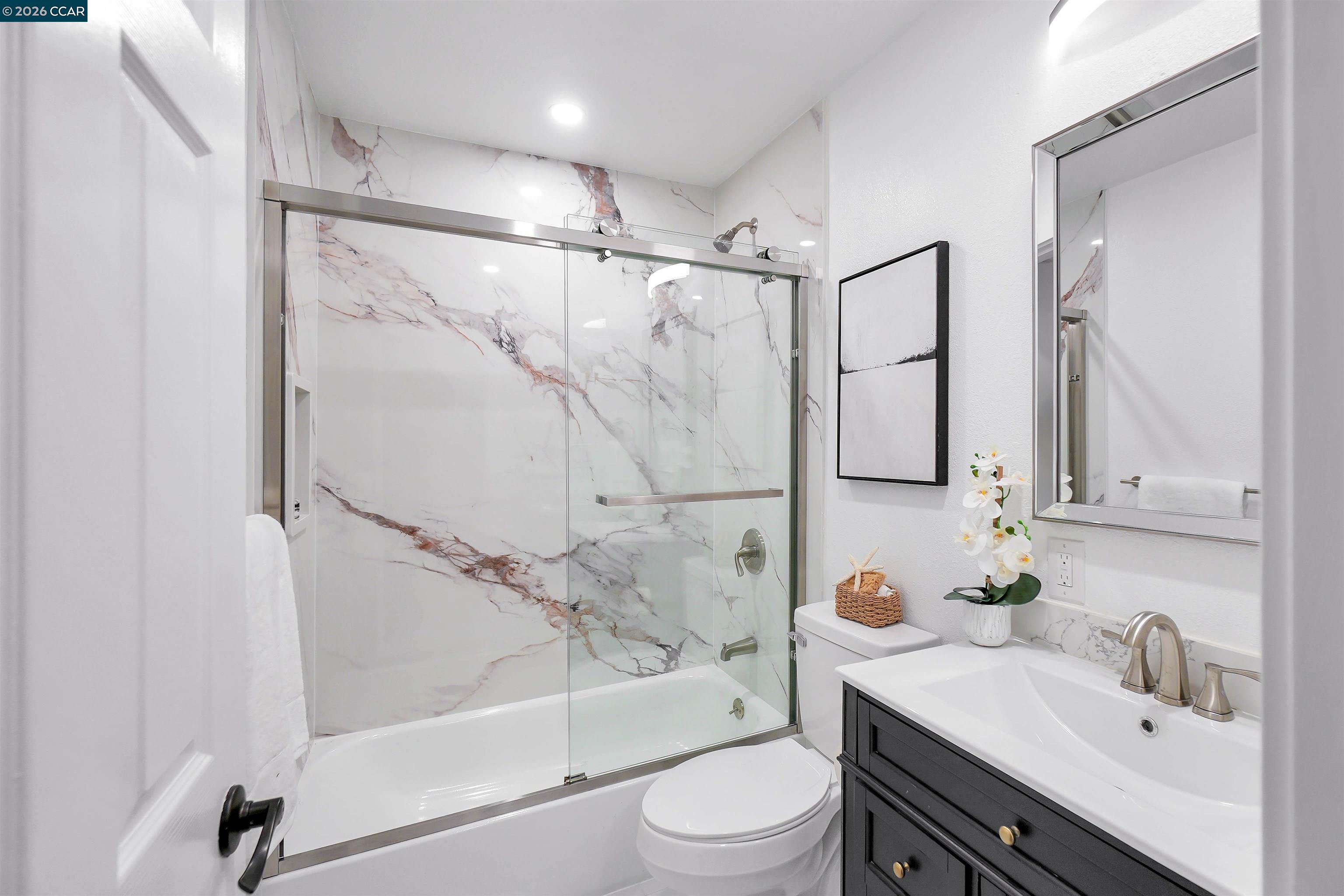 Detail Gallery Image 30 of 60 For 2412 Alamo St, Pinole,  CA 94564 - 3 Beds | 2 Baths