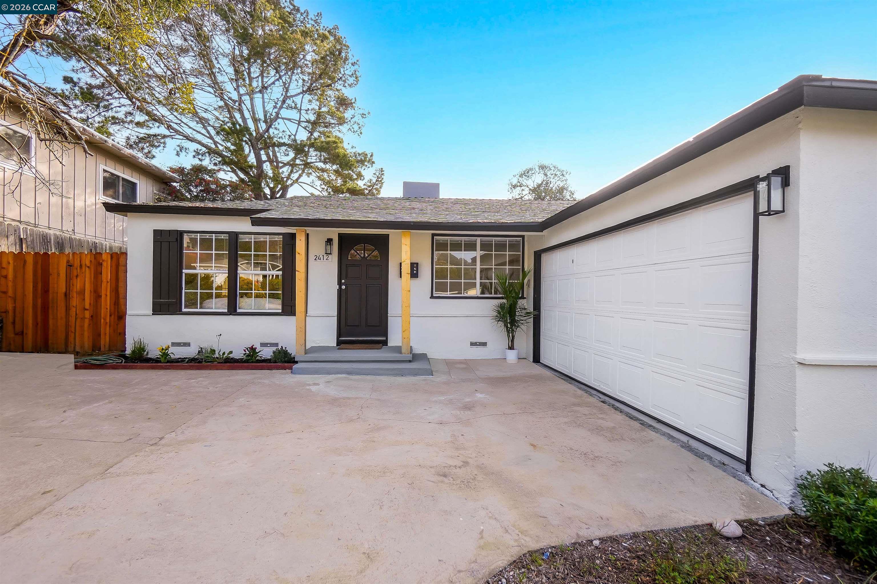 Detail Gallery Image 4 of 60 For 2412 Alamo St, Pinole,  CA 94564 - 3 Beds | 2 Baths