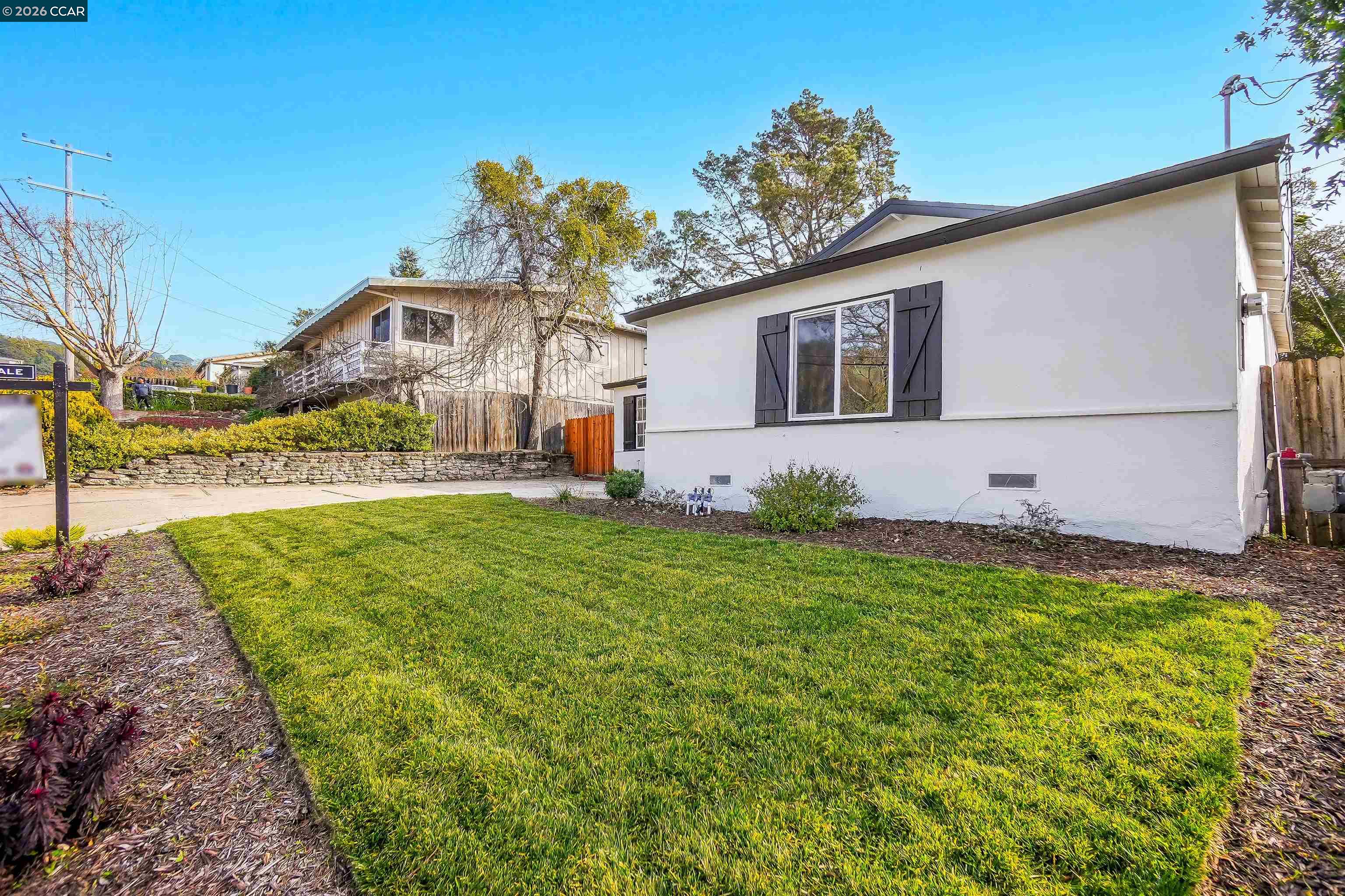 Detail Gallery Image 5 of 60 For 2412 Alamo St, Pinole,  CA 94564 - 3 Beds | 2 Baths