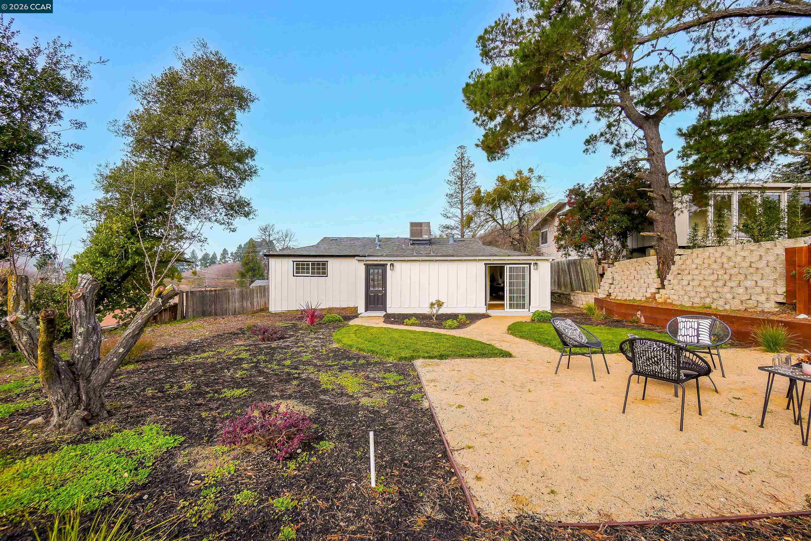 Detail Gallery Image 46 of 60 For 2412 Alamo St, Pinole,  CA 94564 - 3 Beds | 2 Baths