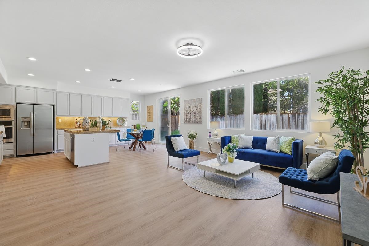 Detail Gallery Image 13 of 60 For 2342 Winchester Loop, Discovery Bay,  CA 94505 - 4 Beds | 3 Baths