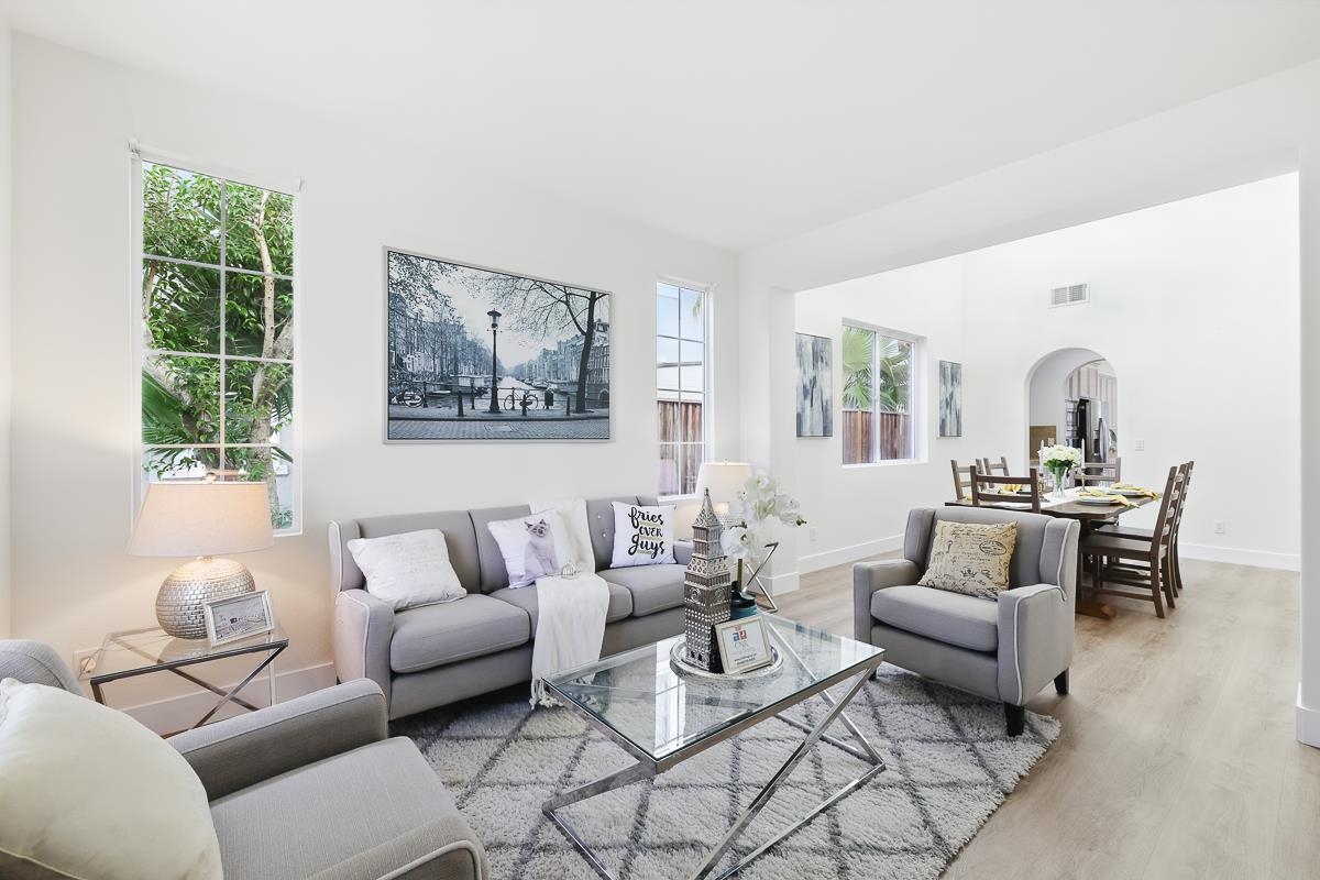 Detail Gallery Image 4 of 60 For 2342 Winchester Loop, Discovery Bay,  CA 94505 - 4 Beds | 3 Baths