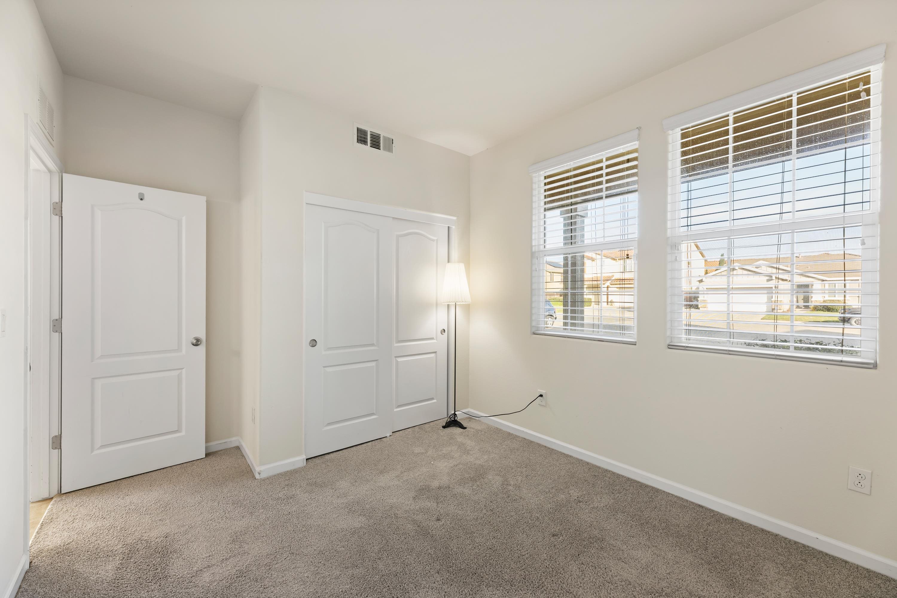 Detail Gallery Image 11 of 28 For 46 Sugarbush Ct, Oakley,  CA 94561 - 5 Beds | 3 Baths