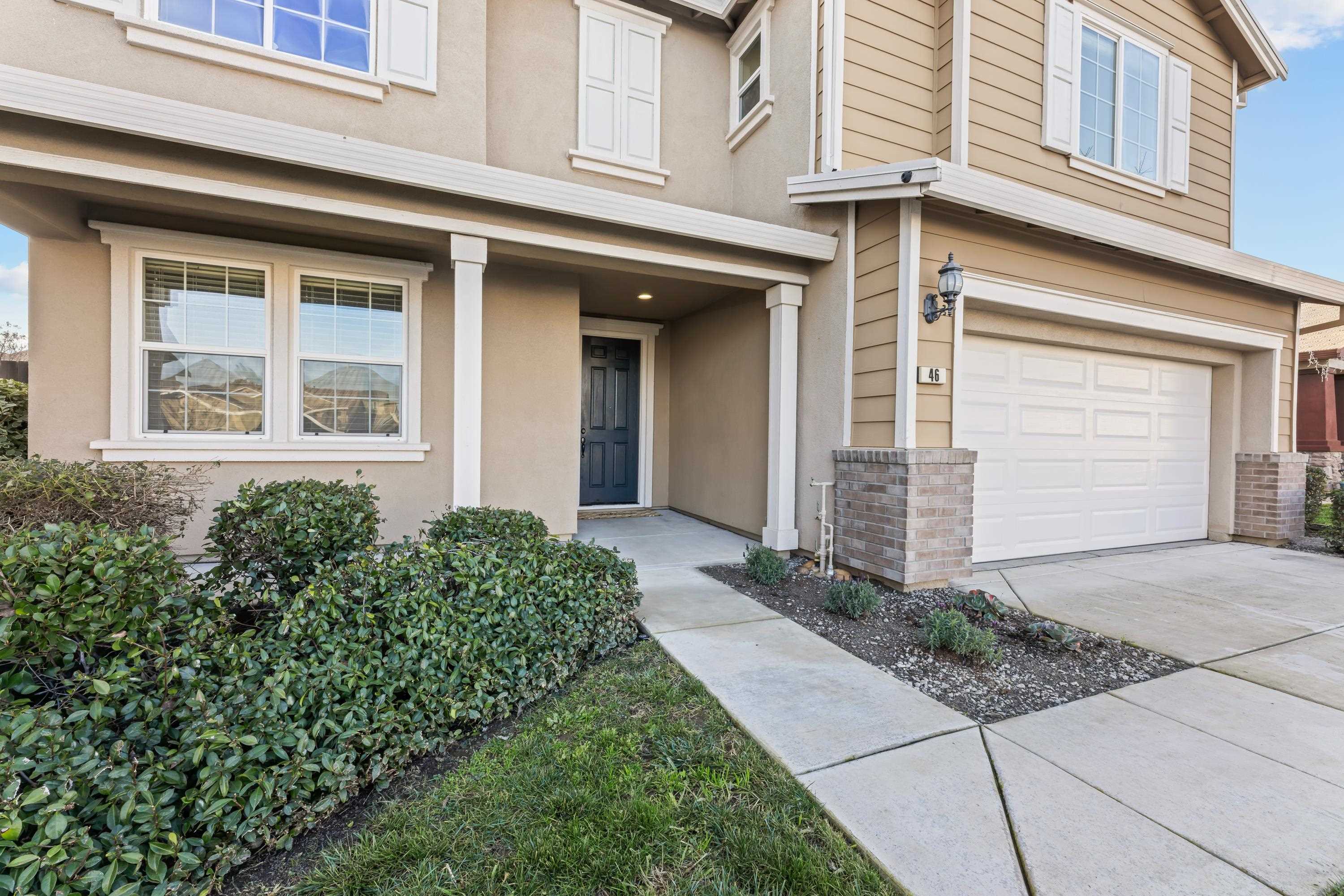 Detail Gallery Image 4 of 28 For 46 Sugarbush Ct, Oakley,  CA 94561 - 5 Beds | 3 Baths