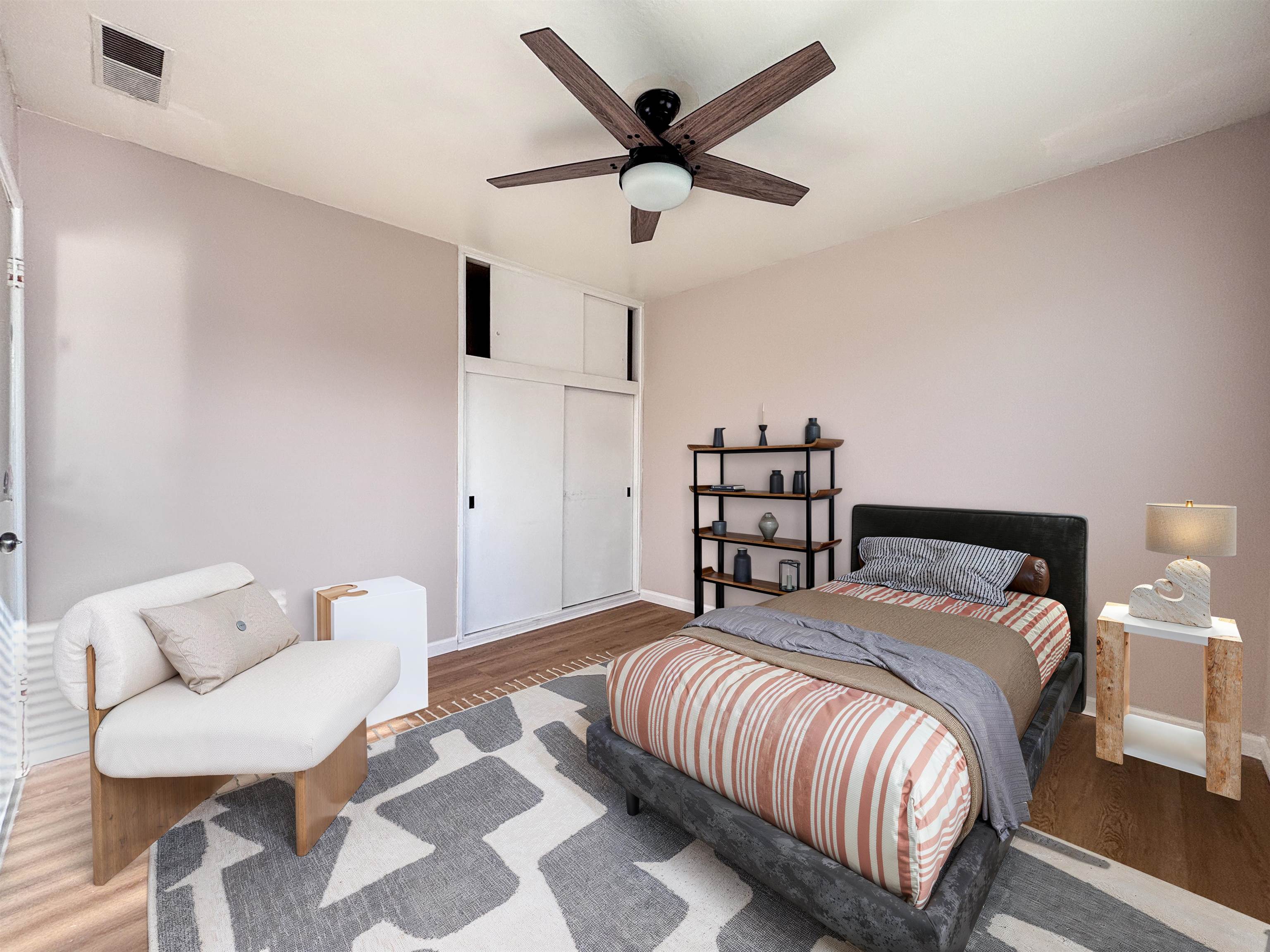 Detail Gallery Image 5 of 10 For 3242 Ida Dr, Concord,  CA 94519 - 3 Beds | 2 Baths