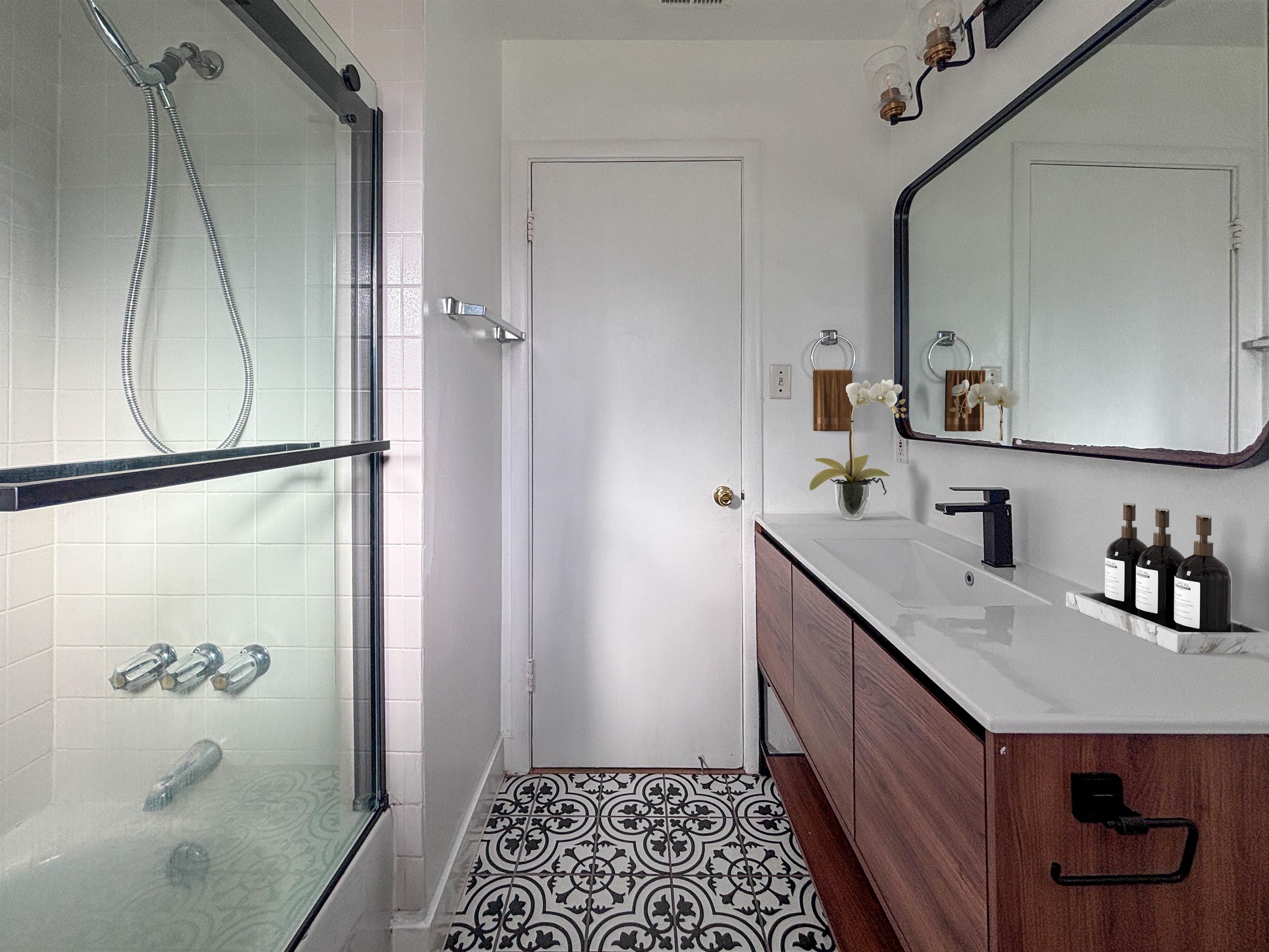 Detail Gallery Image 7 of 10 For 3242 Ida Dr, Concord,  CA 94519 - 3 Beds | 2 Baths