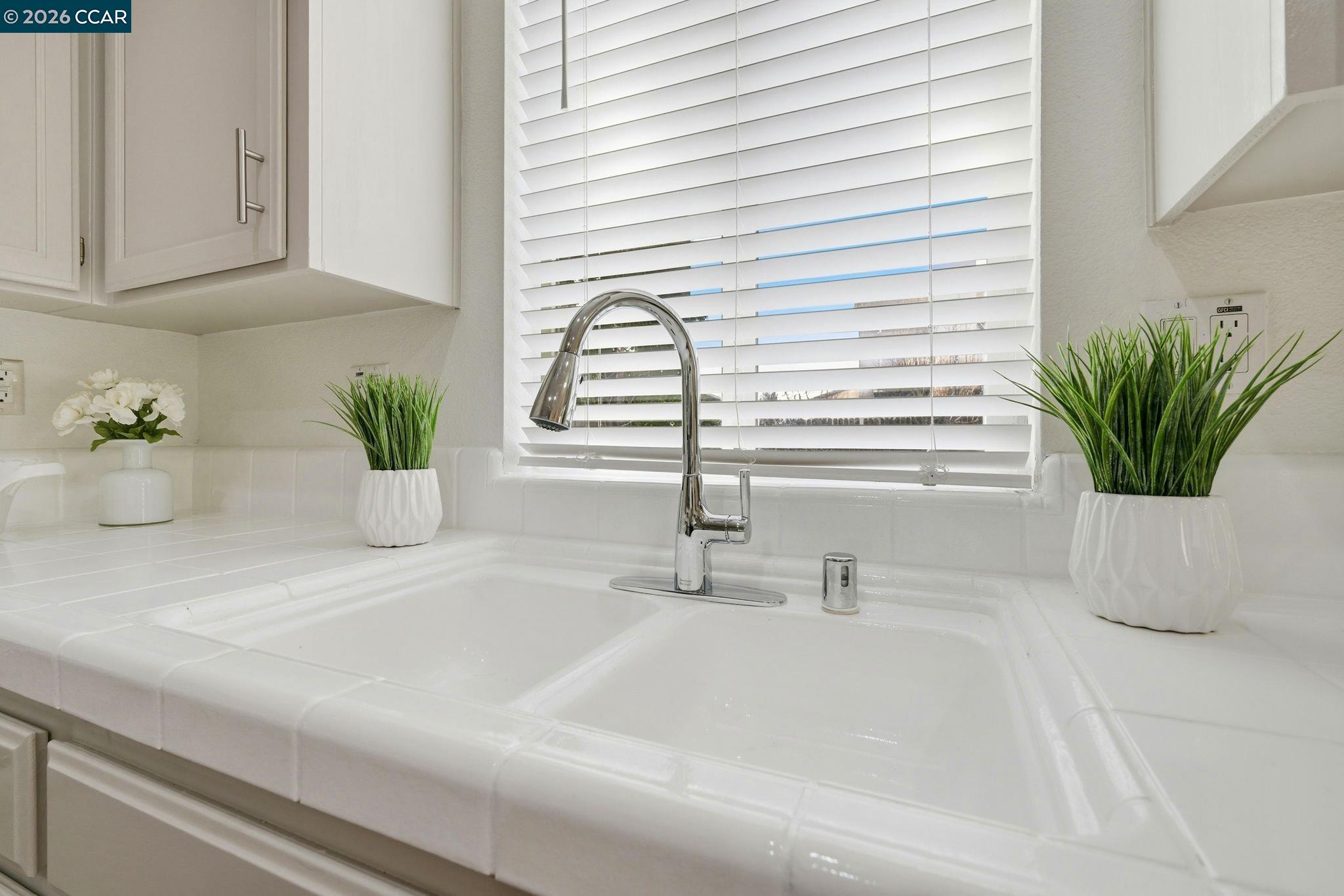 Detail Gallery Image 13 of 40 For 5283 Mohican Way, Antioch,  CA 94531 - 4 Beds | 3 Baths