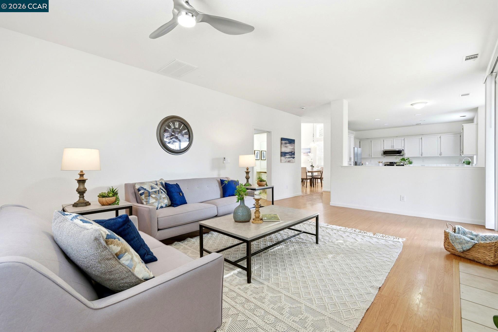 Detail Gallery Image 14 of 40 For 5283 Mohican Way, Antioch,  CA 94531 - 4 Beds | 3 Baths