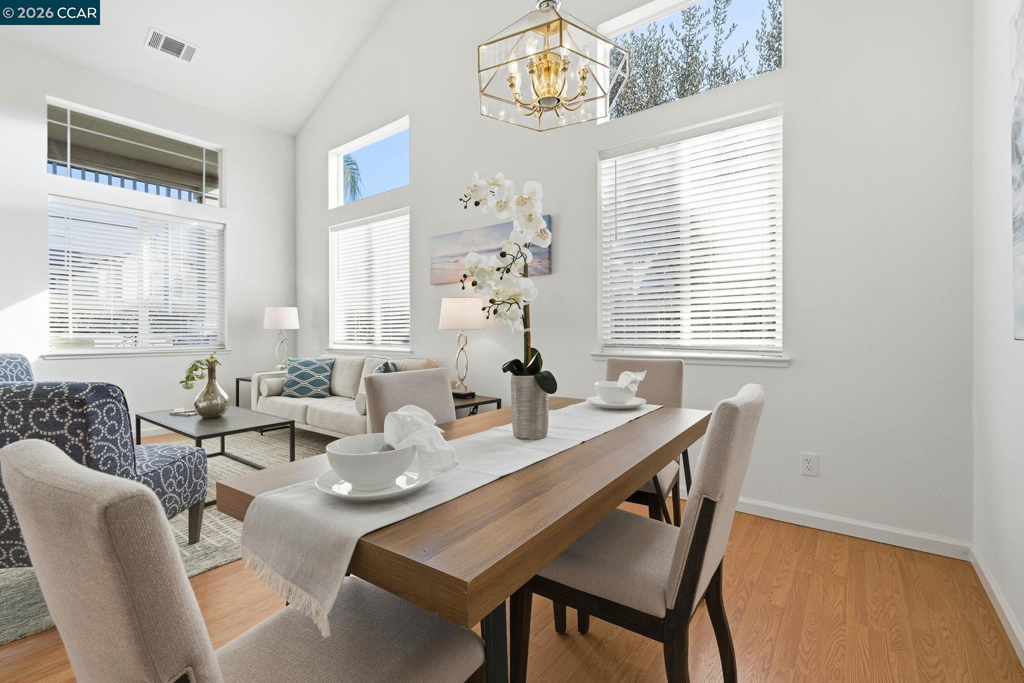 Detail Gallery Image 8 of 40 For 5283 Mohican Way, Antioch,  CA 94531 - 4 Beds | 3 Baths