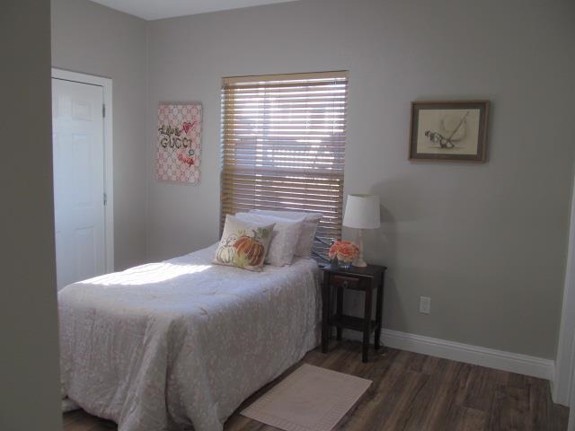 Detail Gallery Image 12 of 13 For 2807 Filbert St, Oakland,  CA 94607 - 3 Beds | 3 Baths