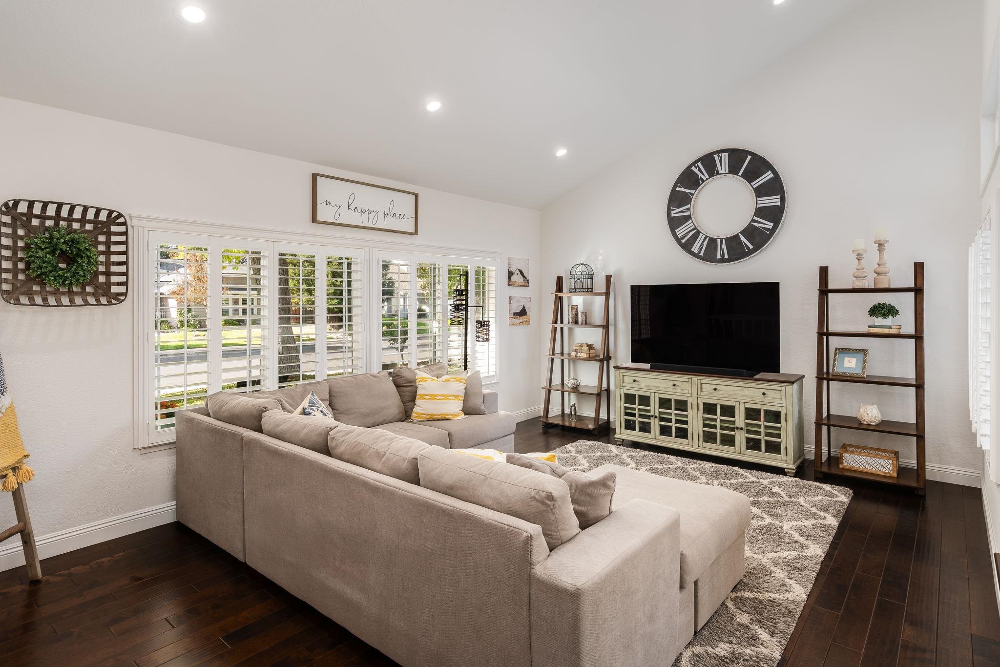 Detail Gallery Image 9 of 59 For 5950 via Del Cielo, Pleasanton,  CA 94566 - 4 Beds | 3 Baths