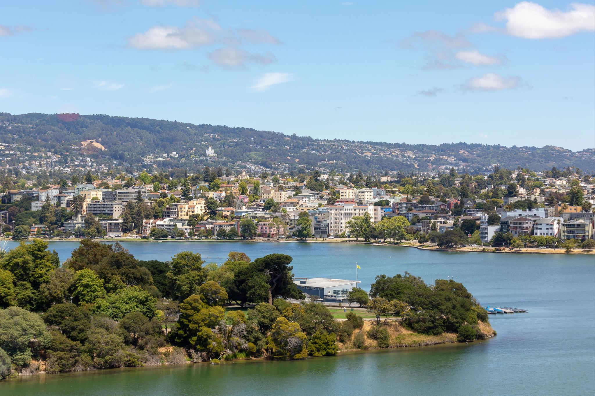 Detail Gallery Image 13 of 51 For 177 19th St 10e,  Oakland,  CA 94612 - 2 Beds | 2 Baths