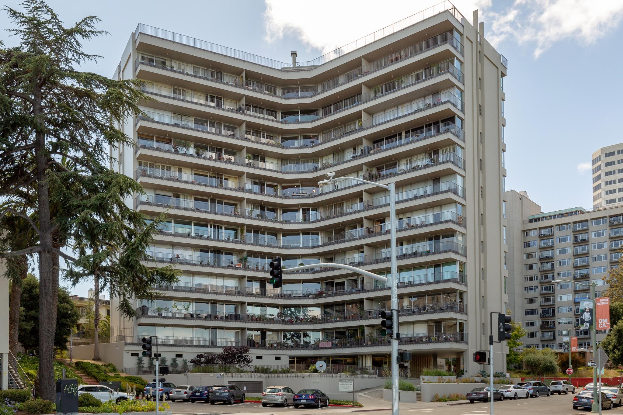 Detail Gallery Image 43 of 51 For 177 19th St 10e,  Oakland,  CA 94612 - 2 Beds | 2 Baths