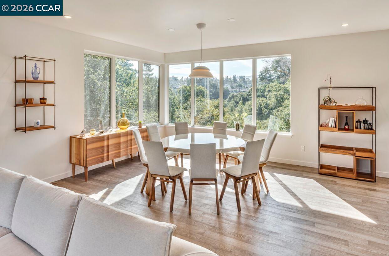 Detail Gallery Image 12 of 25 For 1110 Sterling Ave, Berkeley,  CA 94708 - – Beds | – Baths