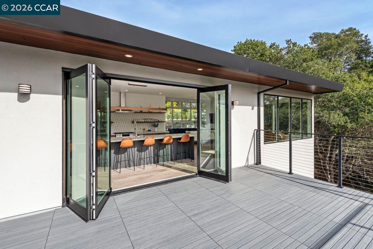 Detail Gallery Image 3 of 25 For 1110 Sterling Ave, Berkeley,  CA 94708 - – Beds | – Baths