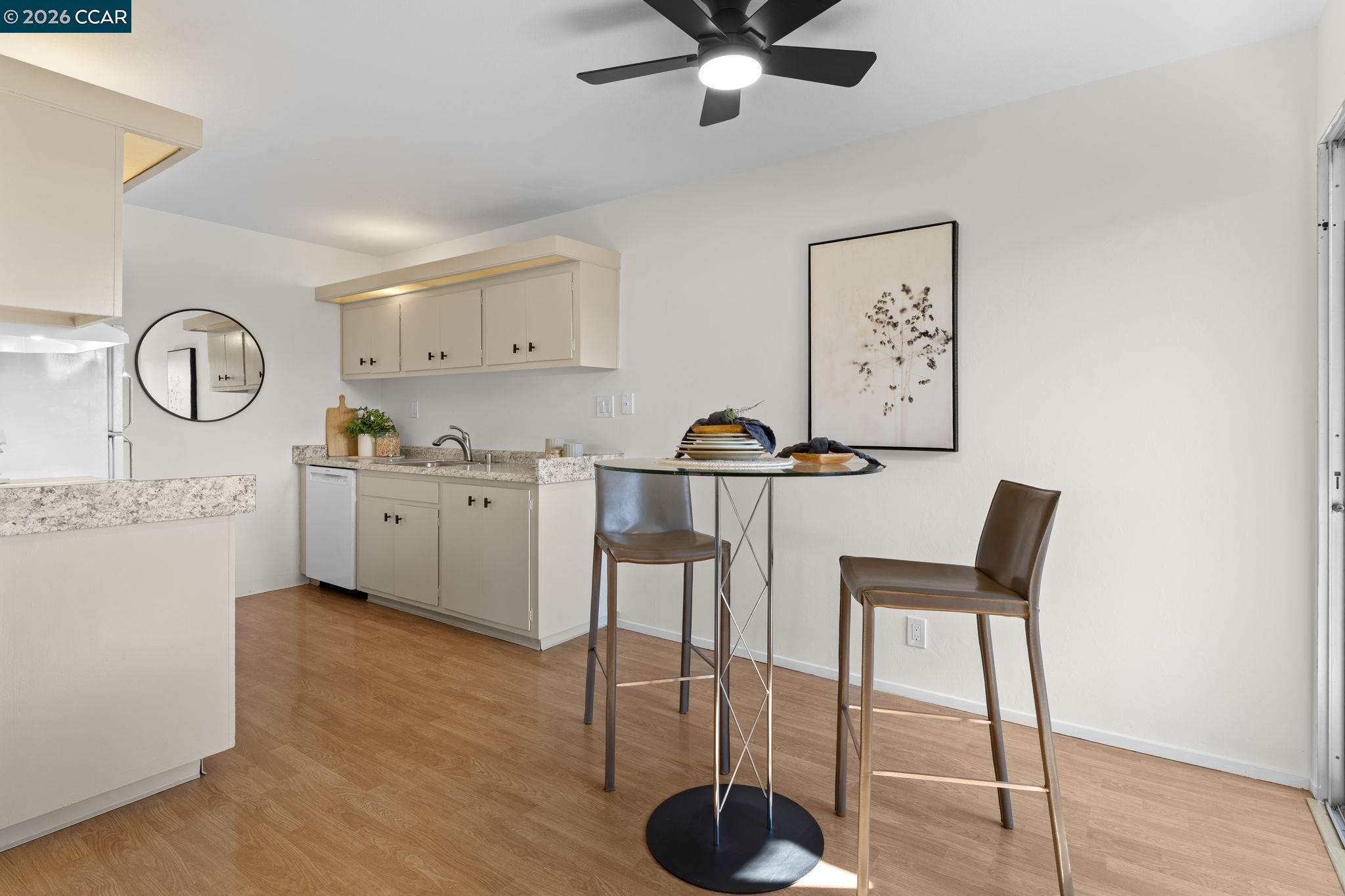 Detail Gallery Image 13 of 36 For 1919 Ygnacio Valley Rd #93,  Walnut Creek,  CA 94598 - 2 Beds | 1/1 Baths