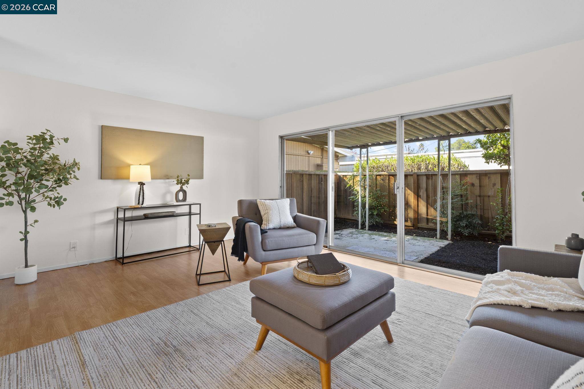 Detail Gallery Image 5 of 36 For 1919 Ygnacio Valley Rd #93,  Walnut Creek,  CA 94598 - 2 Beds | 1/1 Baths