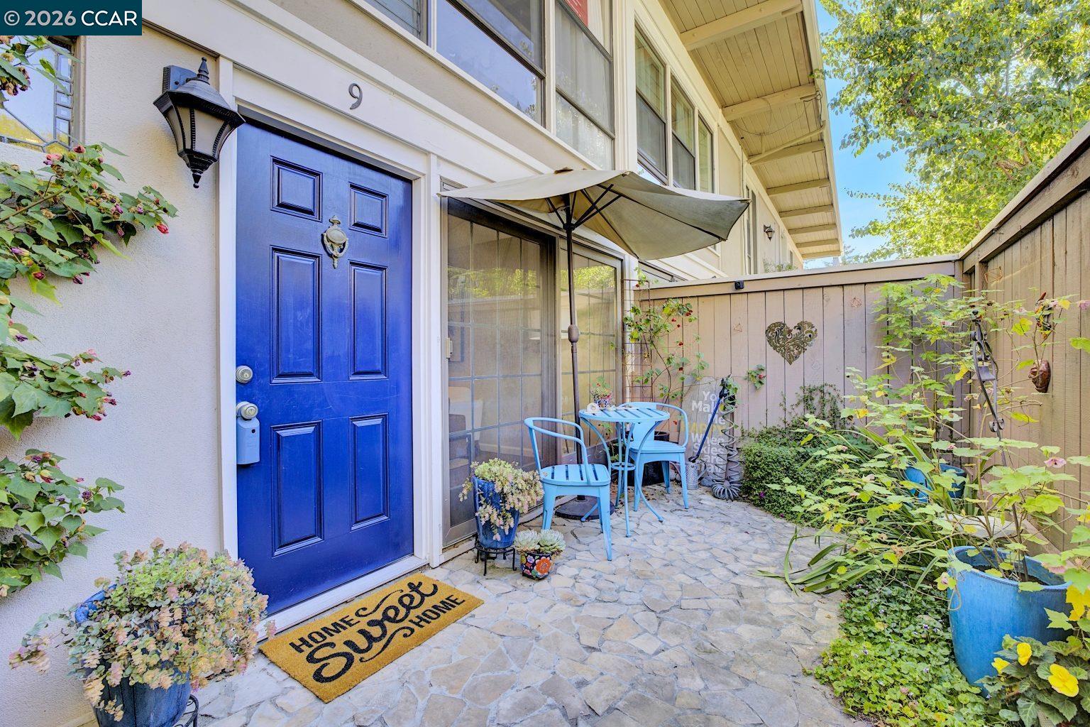 Front Image Thumbnail for CC41122052