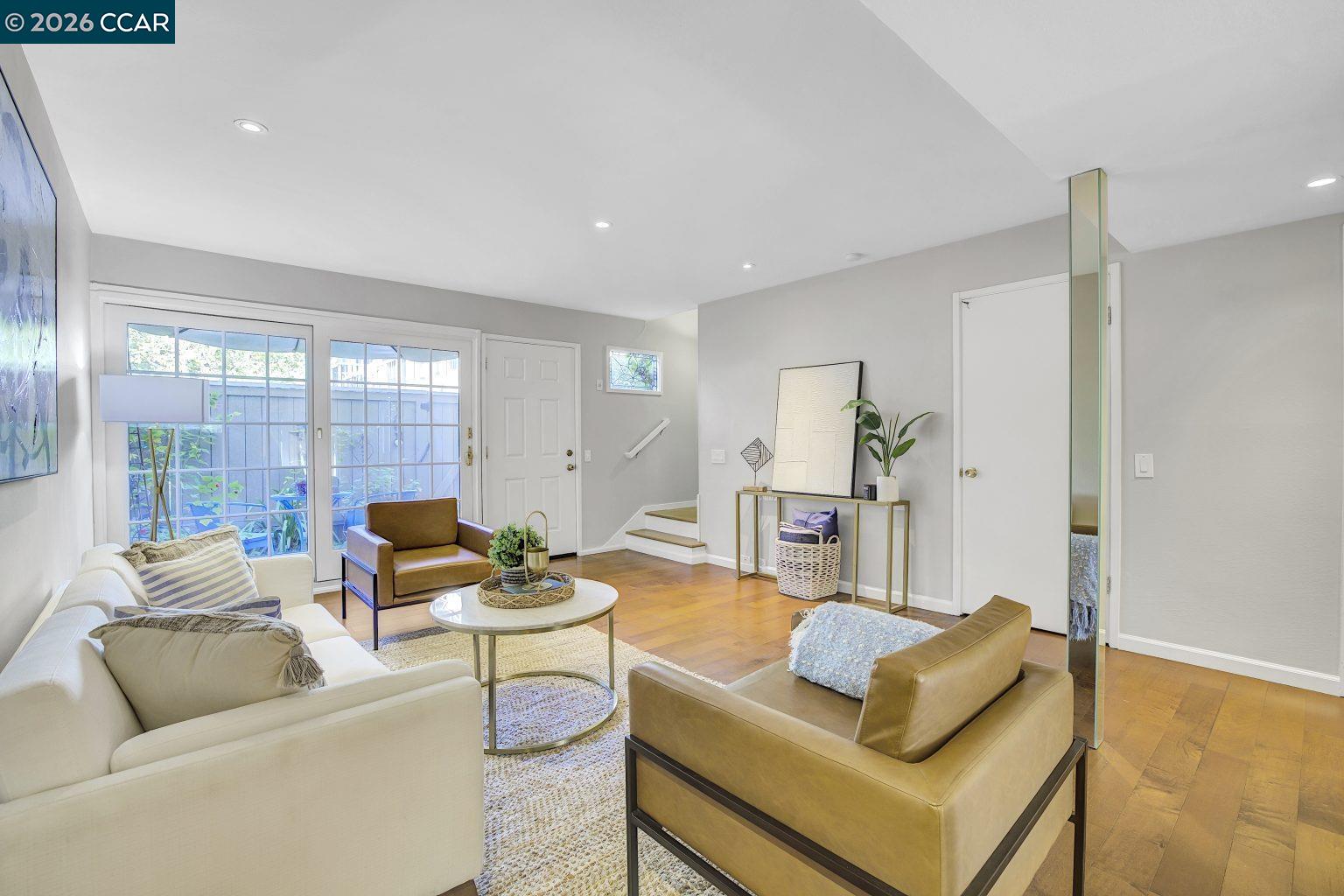 Detail Gallery Image 2 of 33 For 2133 Donald Dr #9,  Moraga,  CA 94556 - 2 Beds | 1/1 Baths