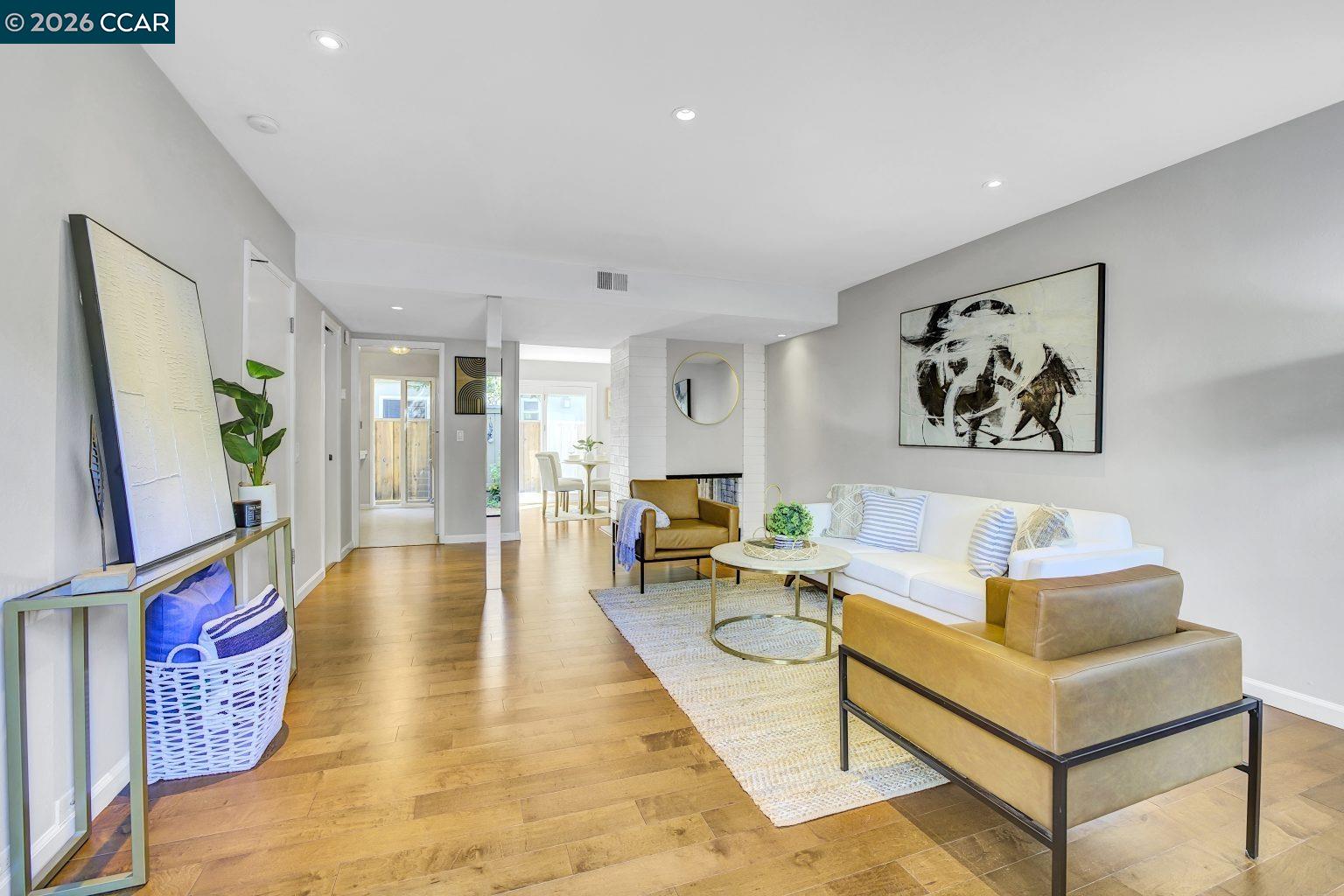 Detail Gallery Image 3 of 34 For 2133 Donald Dr #9,  Moraga,  CA 94556 - 2 Beds | 1/1 Baths