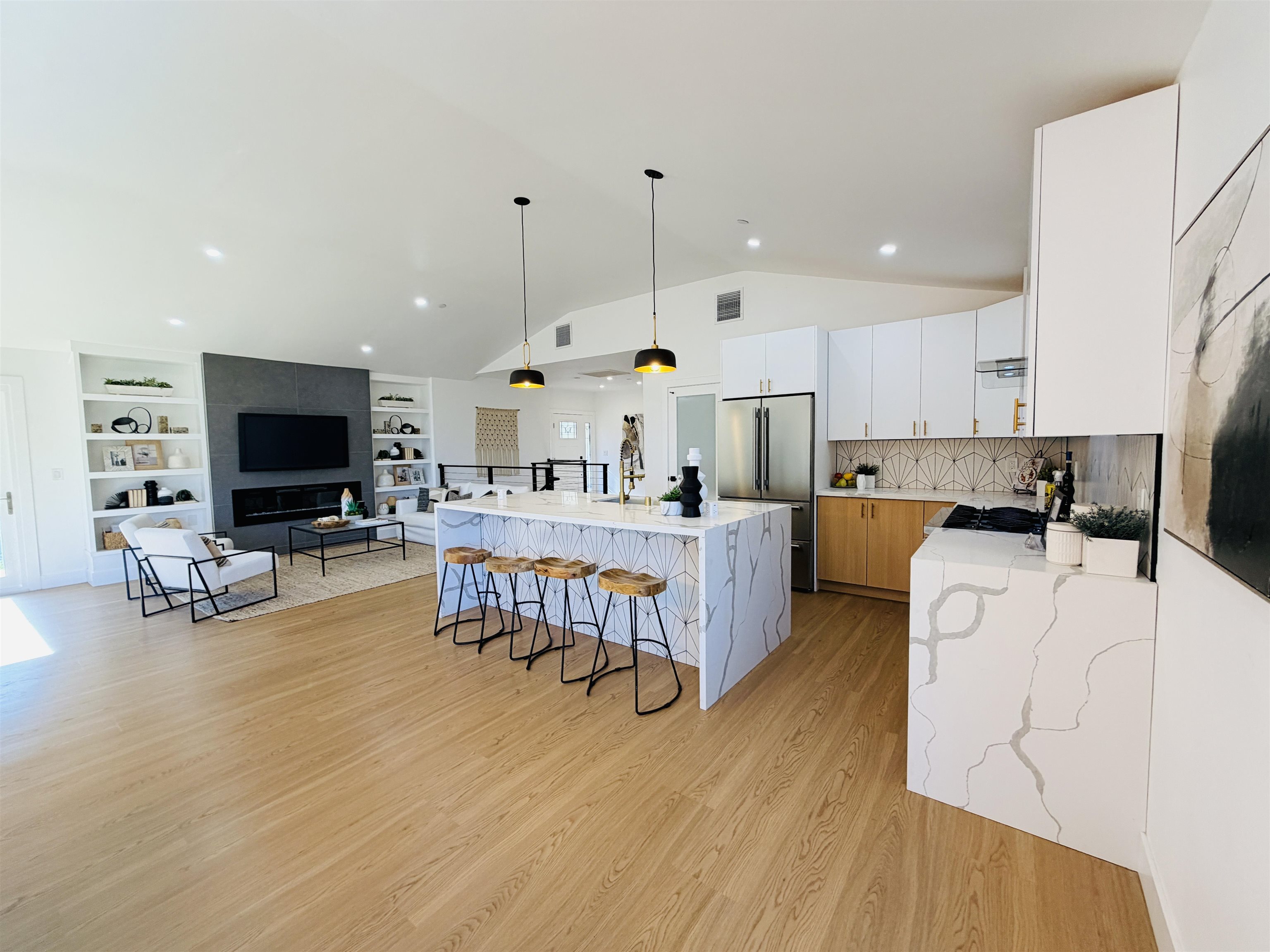 Detail Gallery Image 15 of 60 For 612 Canyon Rd, Novato,  CA 94947 - 4 Beds | 3/1 Baths