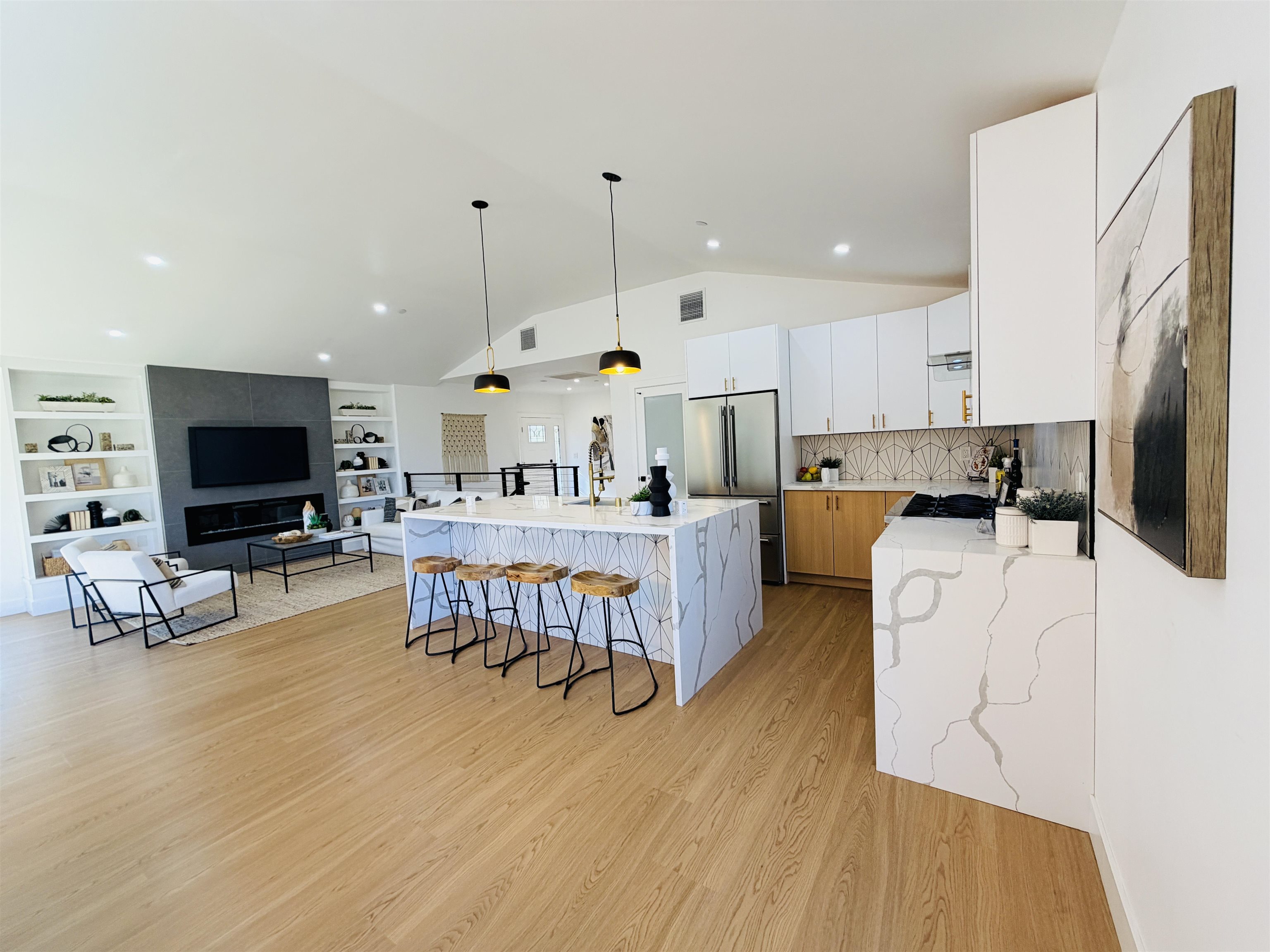 Detail Gallery Image 16 of 60 For 612 Canyon Rd, Novato,  CA 94947 - 4 Beds | 3/1 Baths